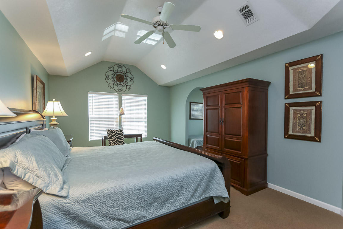 PORT OF CALL - Residential