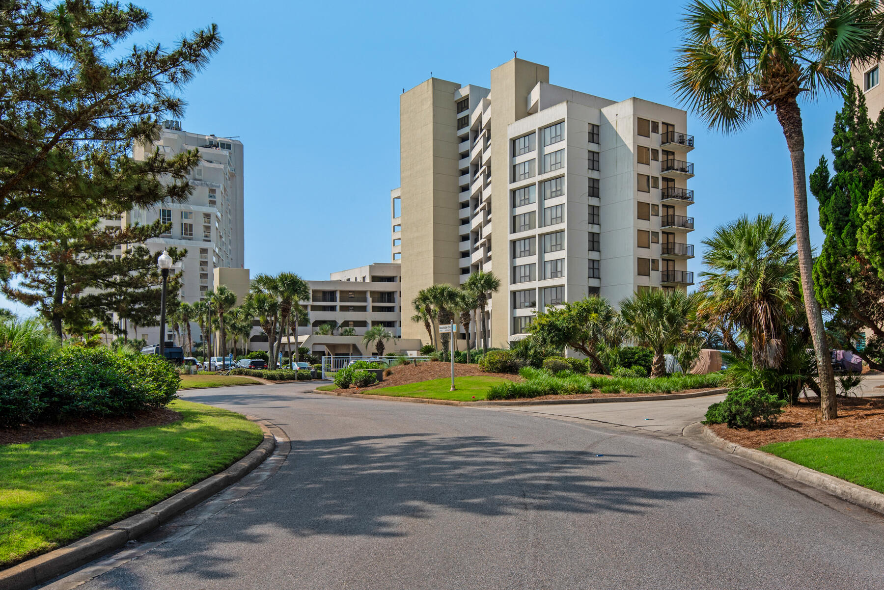 BEACHSIDE I CONDO - Residential