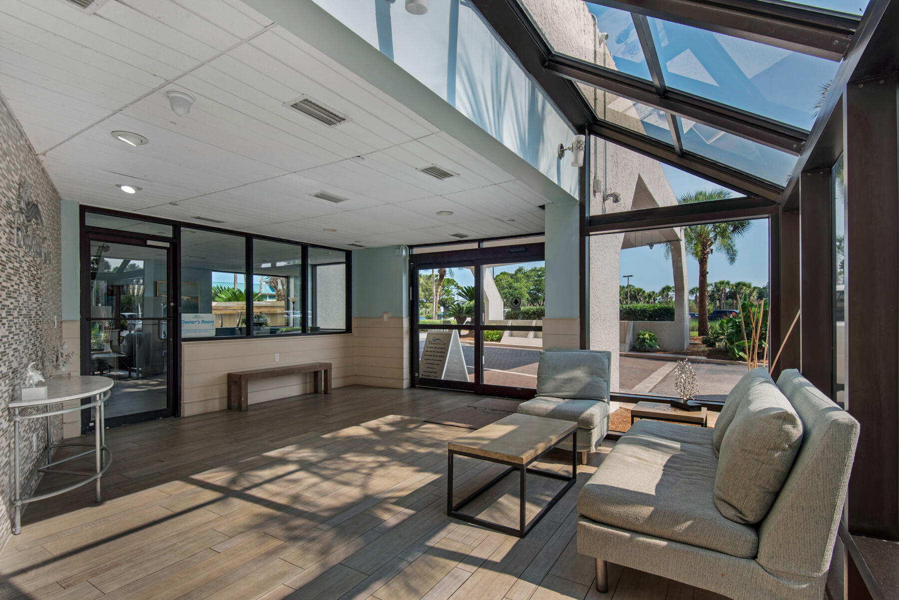 BEACHSIDE I CONDO - Residential