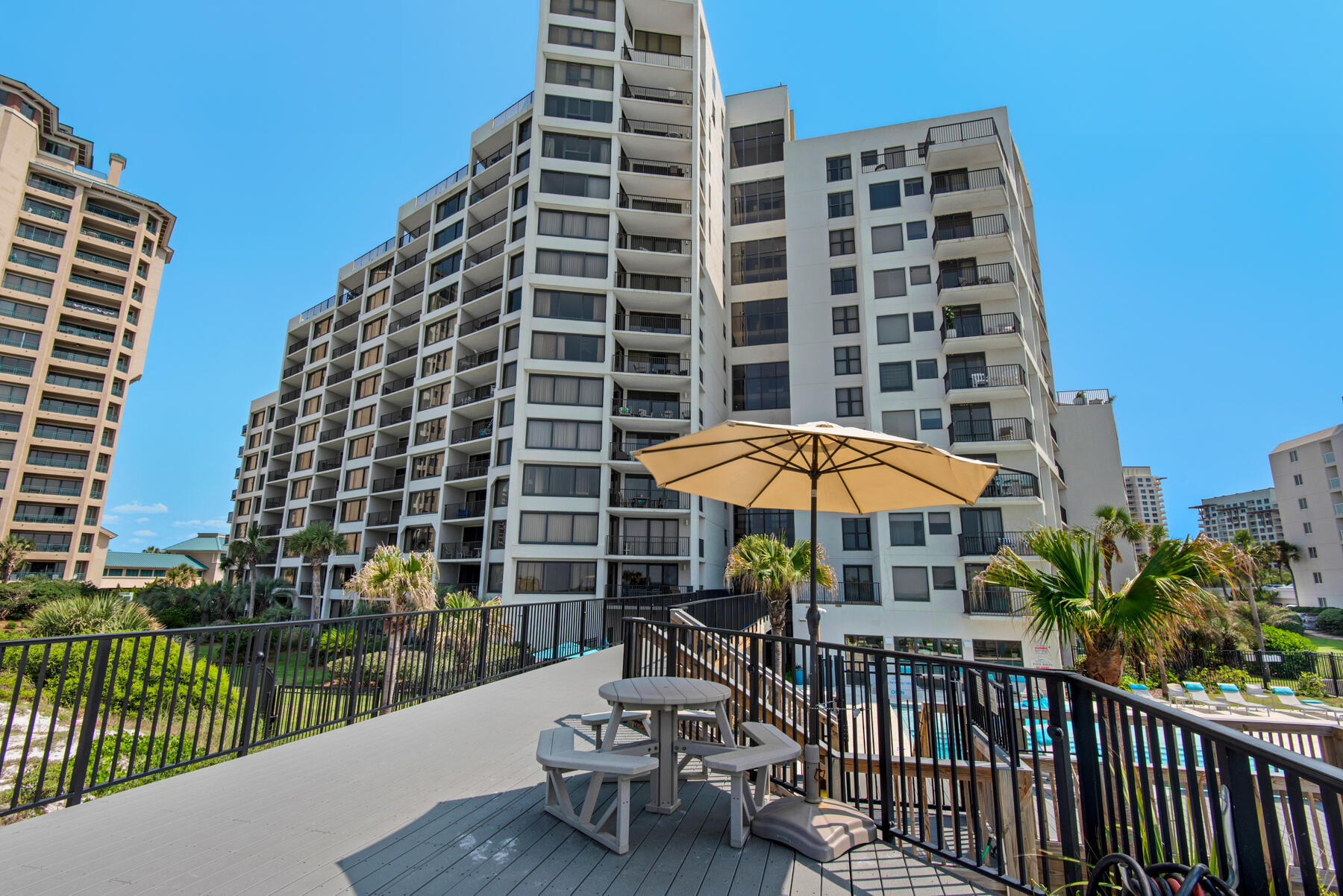BEACHSIDE I CONDO - Residential