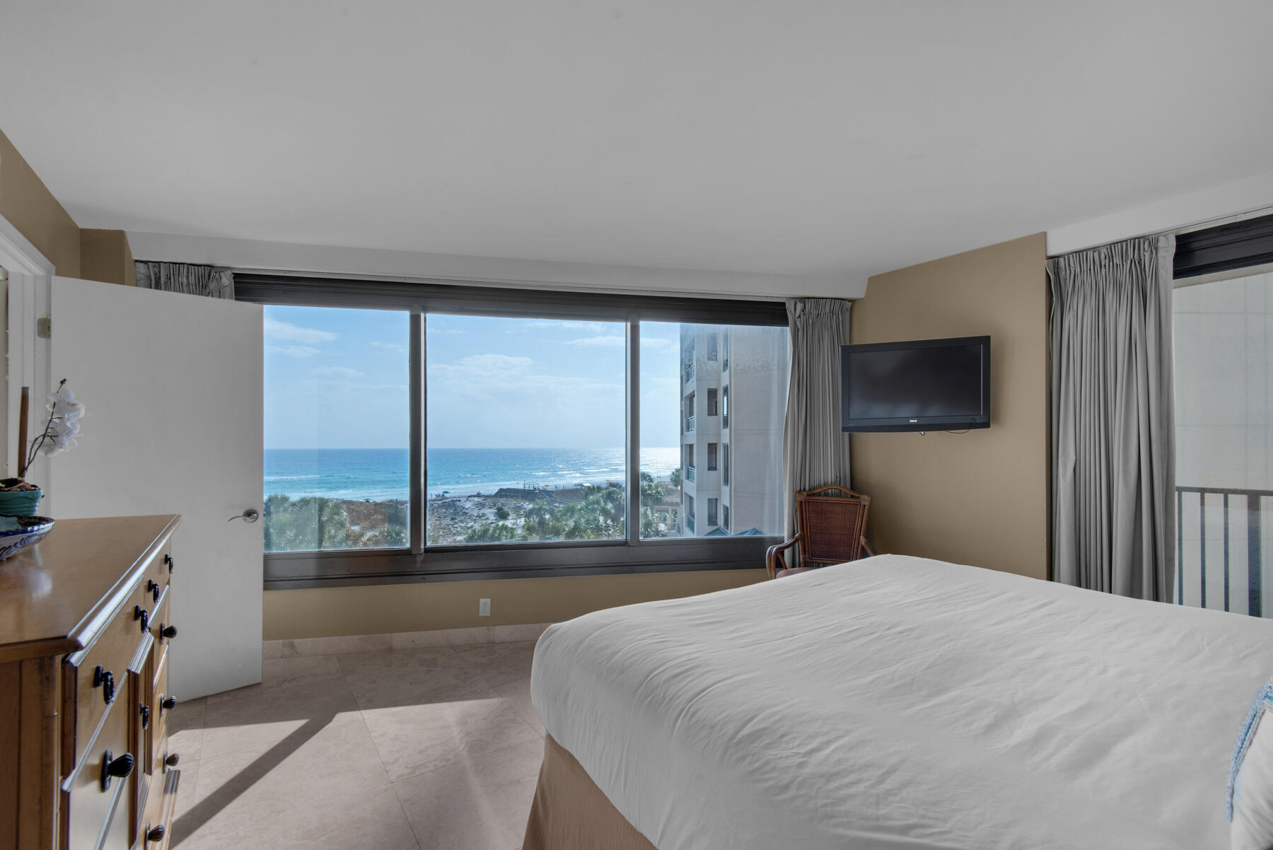 BEACHSIDE I CONDO - Residential