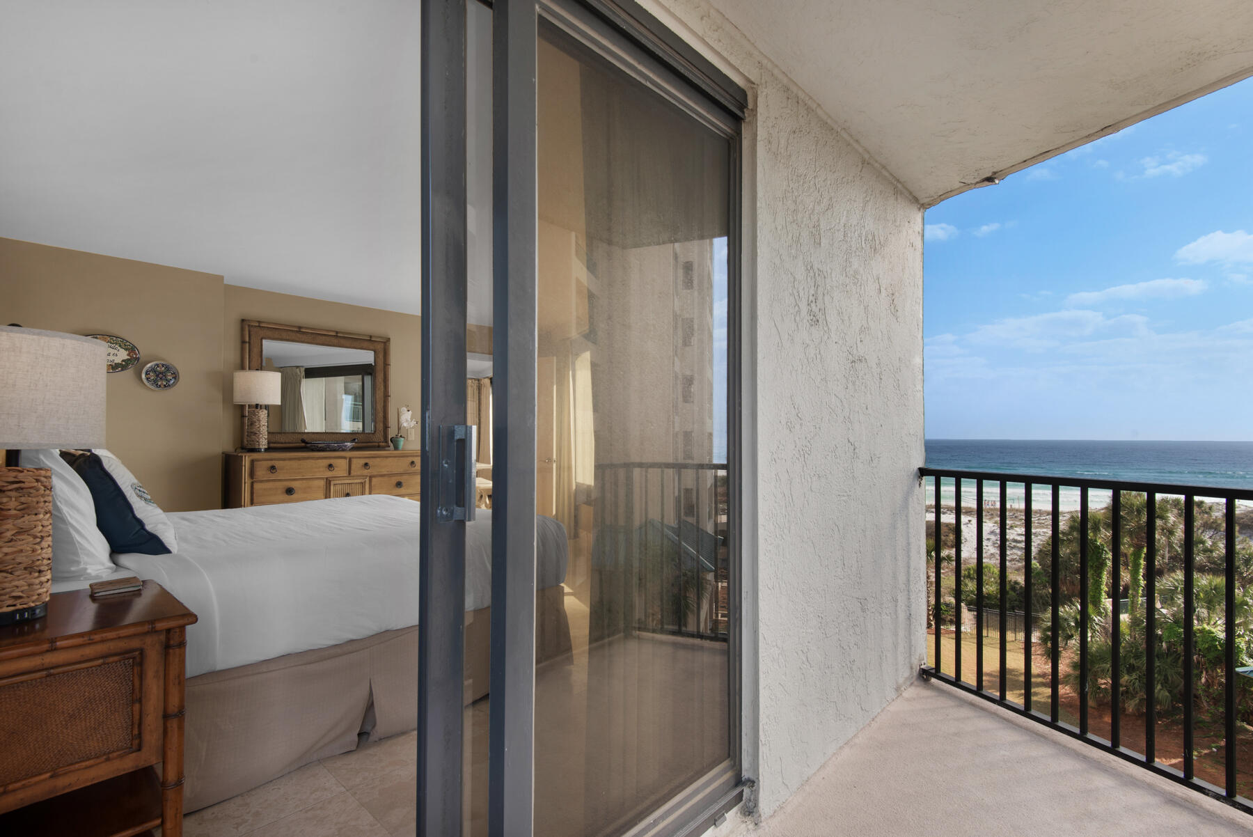 BEACHSIDE I CONDO - Residential