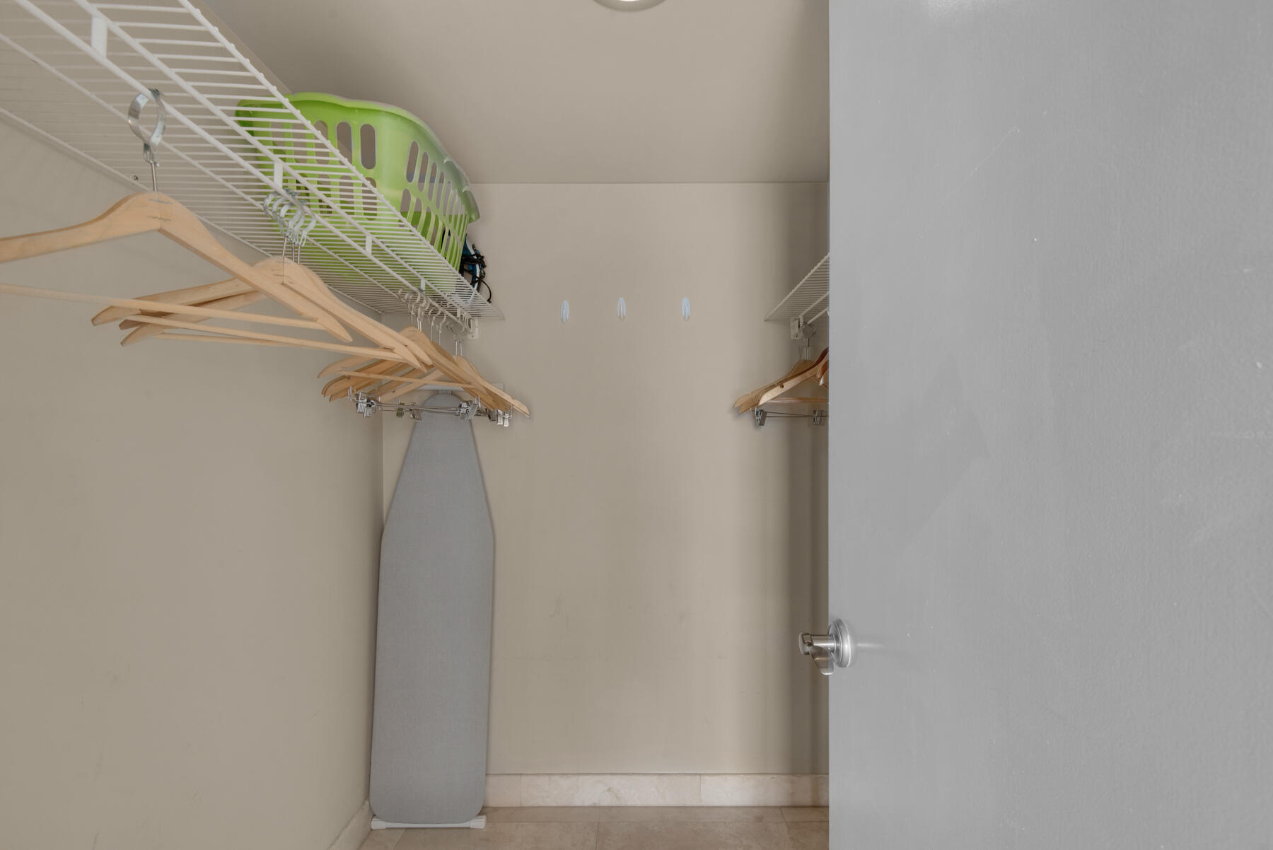 BEACHSIDE I CONDO - Residential