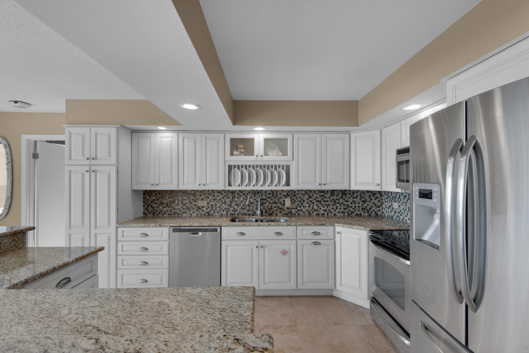 BEACHSIDE I CONDO - Residential