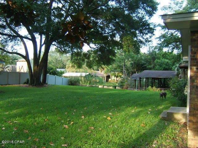 BAYWOOD SHORE ESTATES - Residential