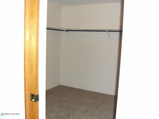 BAYWOOD SHORE ESTATES - Residential