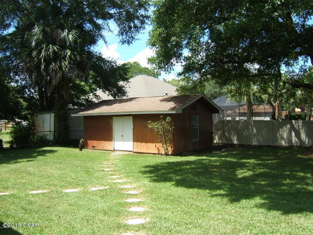 BAYWOOD SHORE ESTATES - Residential