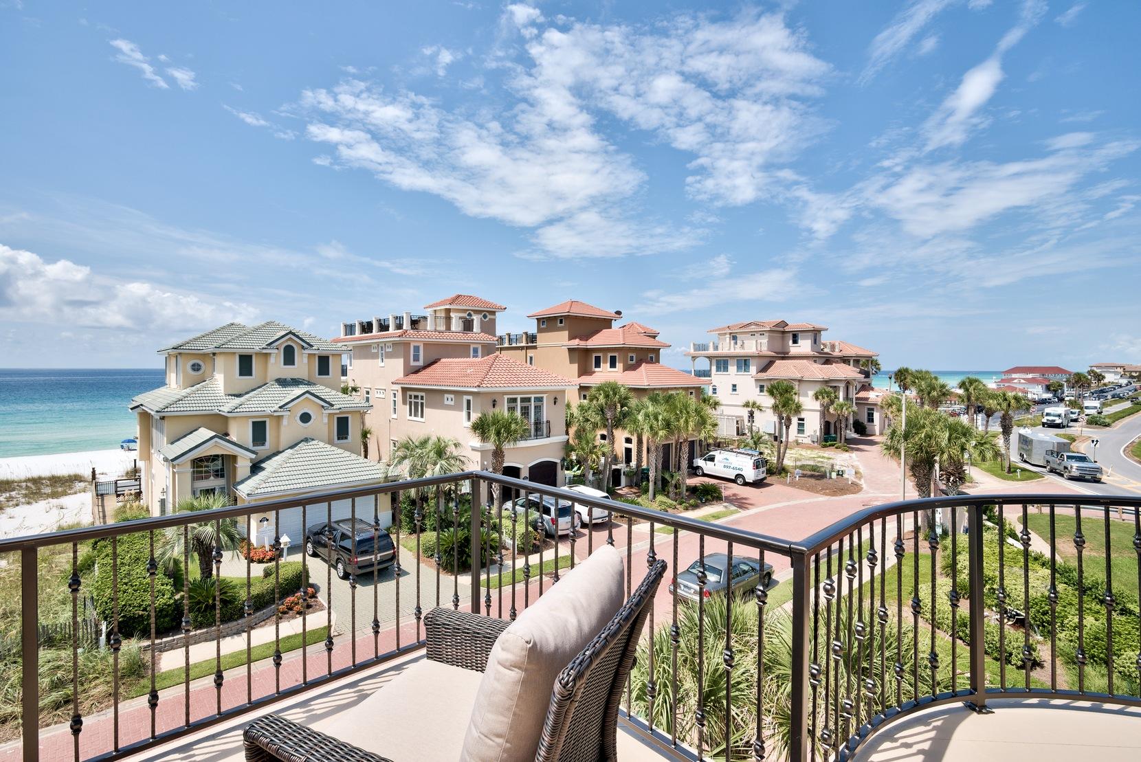 DESTINY BY THE SEA - Residential