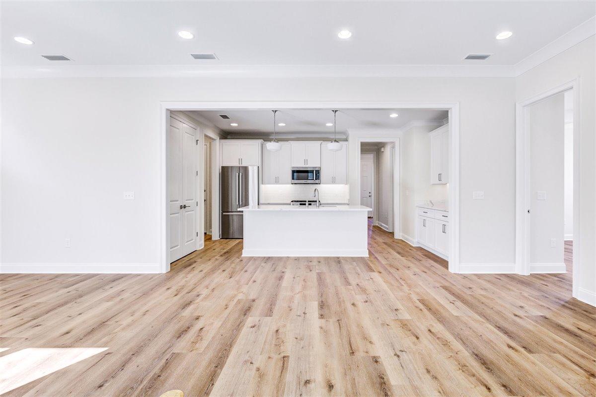 RAIDERS LANDING PH 1 - Residential