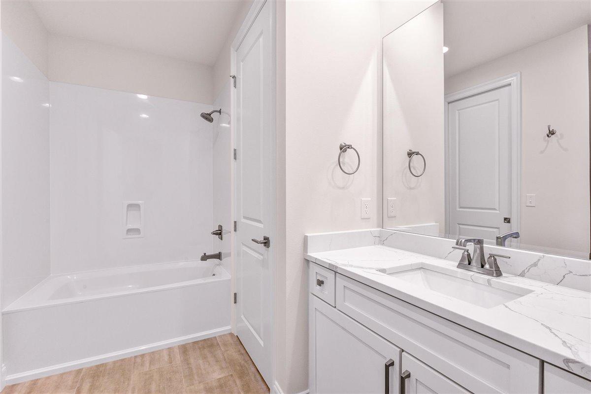 RAIDERS LANDING PH 1 - Residential