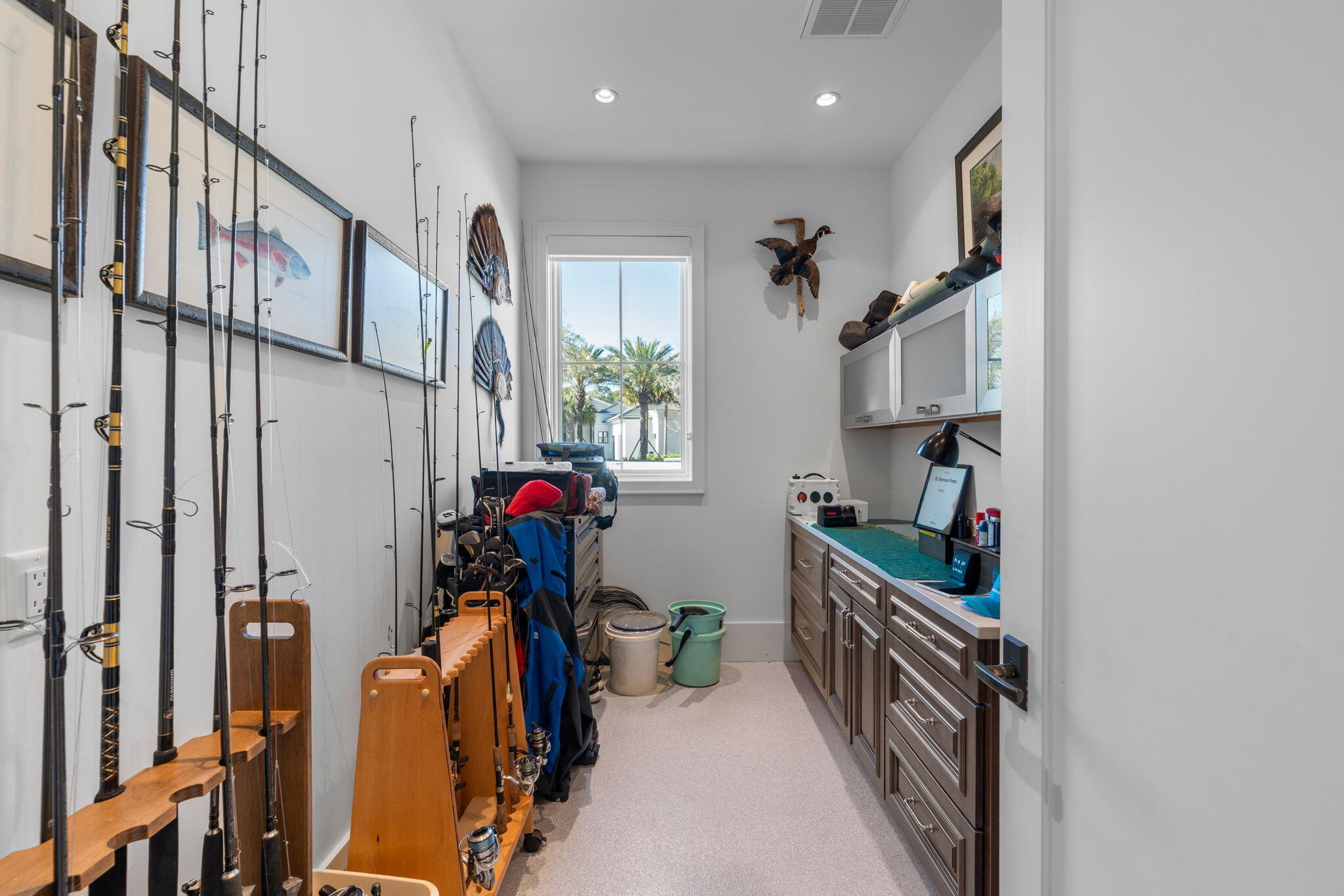 BURNT PINE - Residential