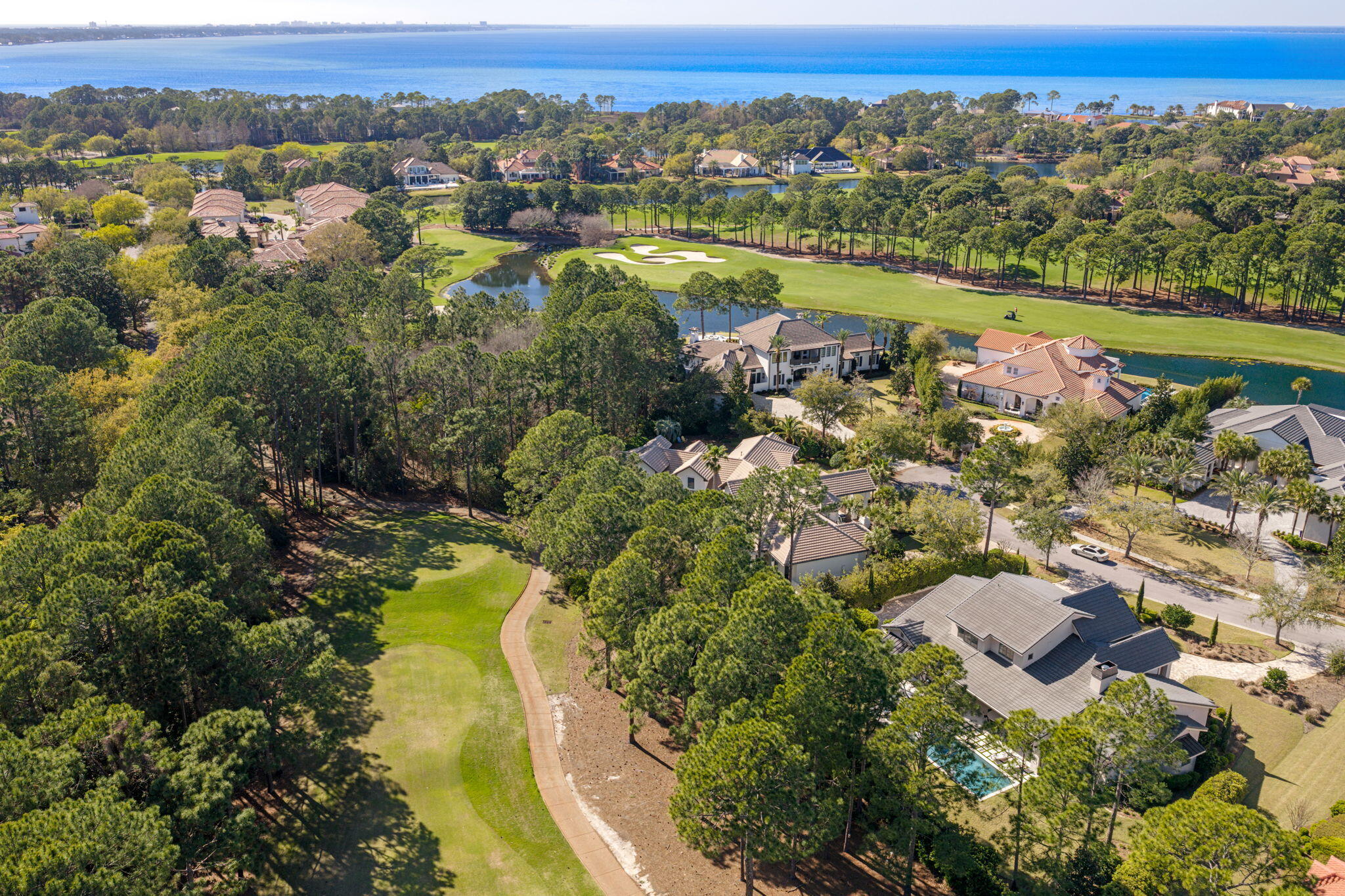 BURNT PINE - Residential