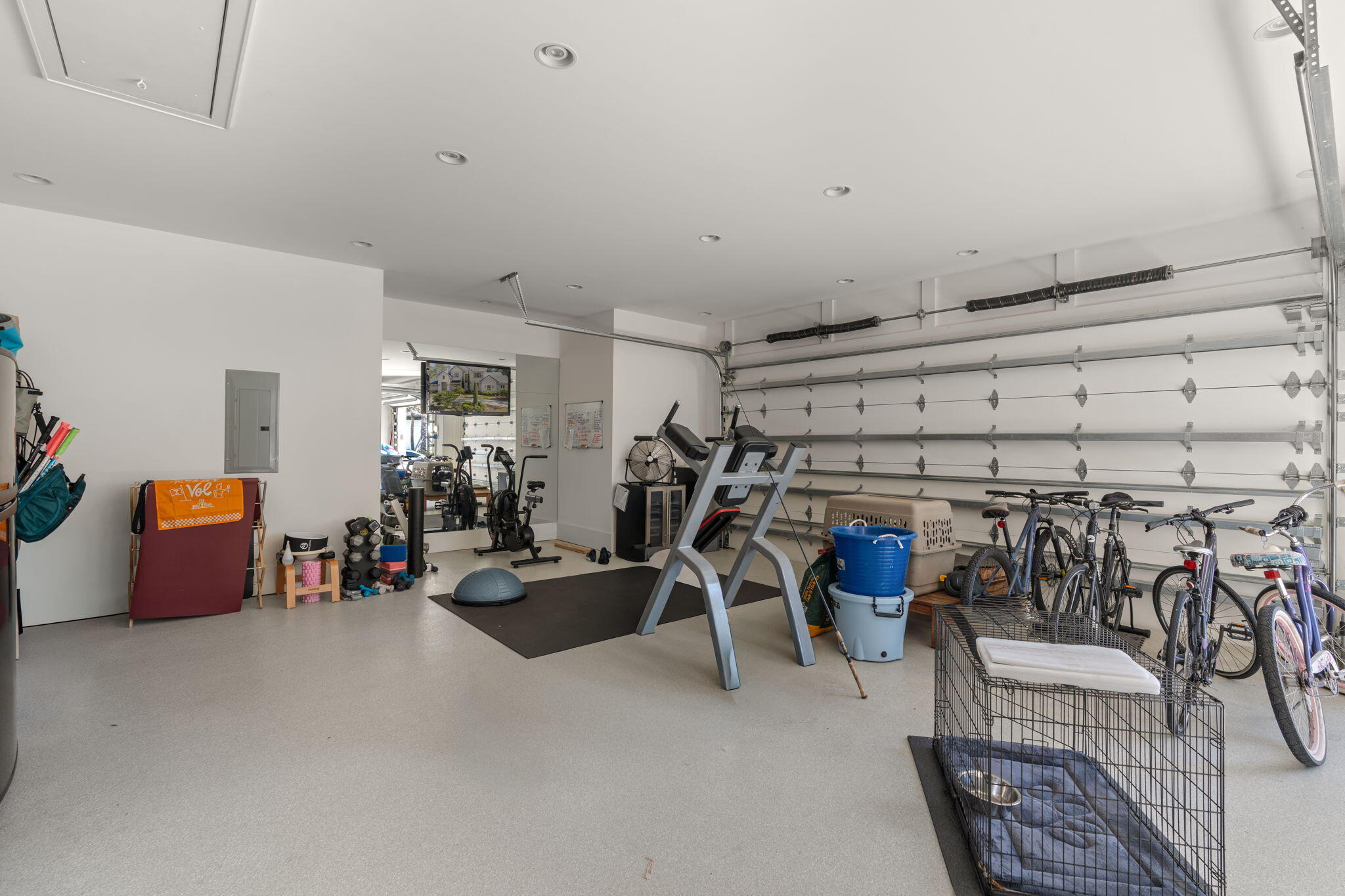 BURNT PINE - Residential