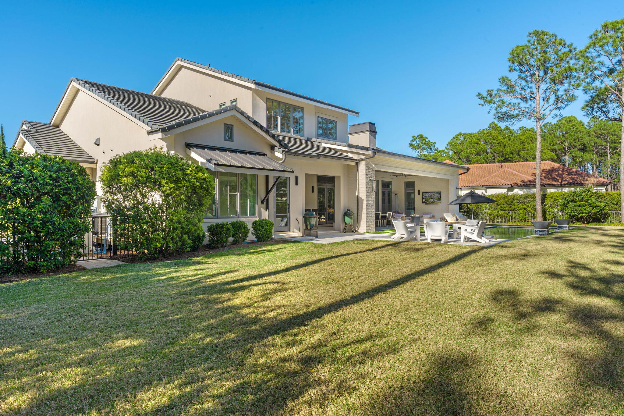 BURNT PINE - Residential