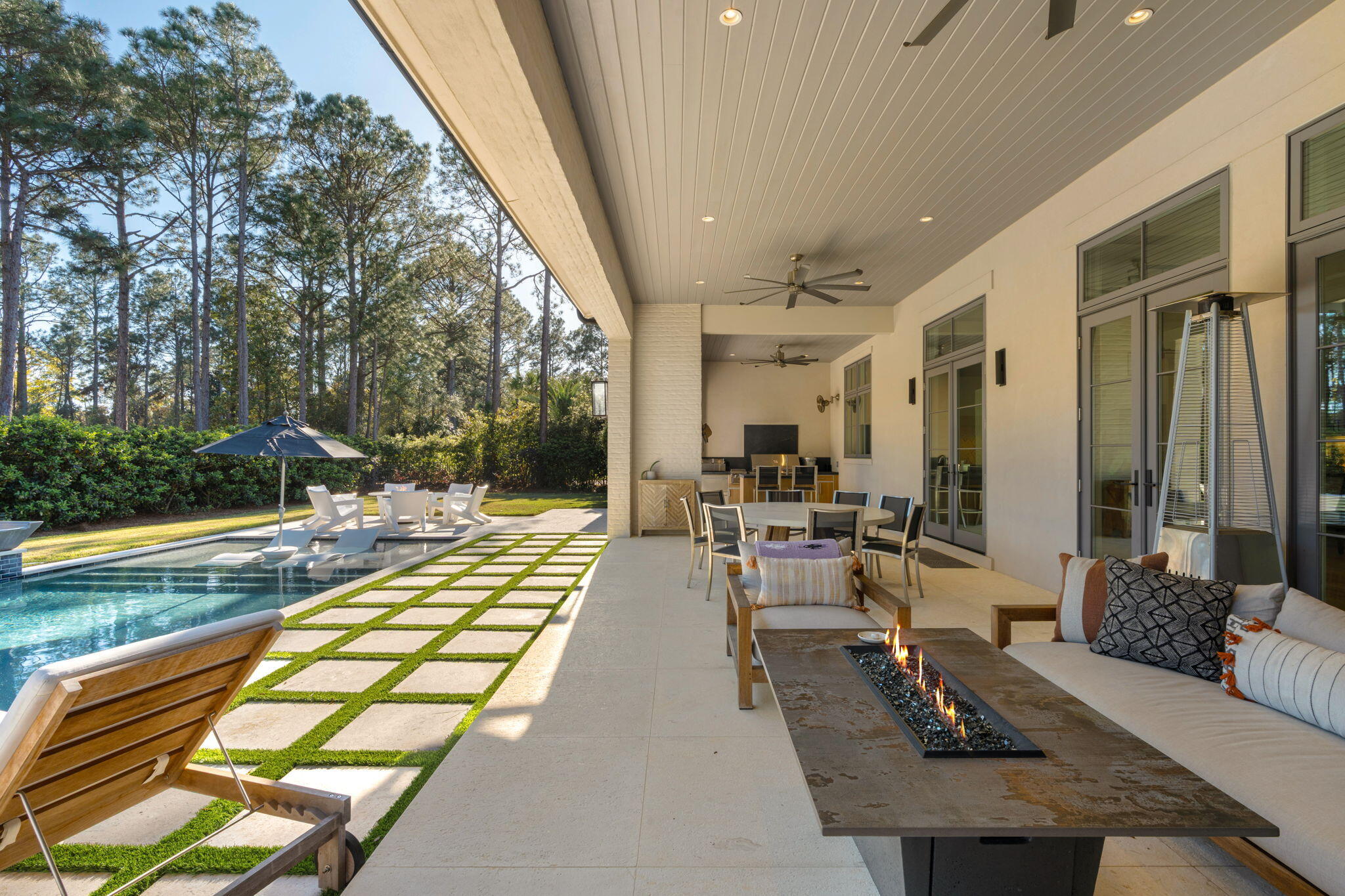 BURNT PINE - Residential