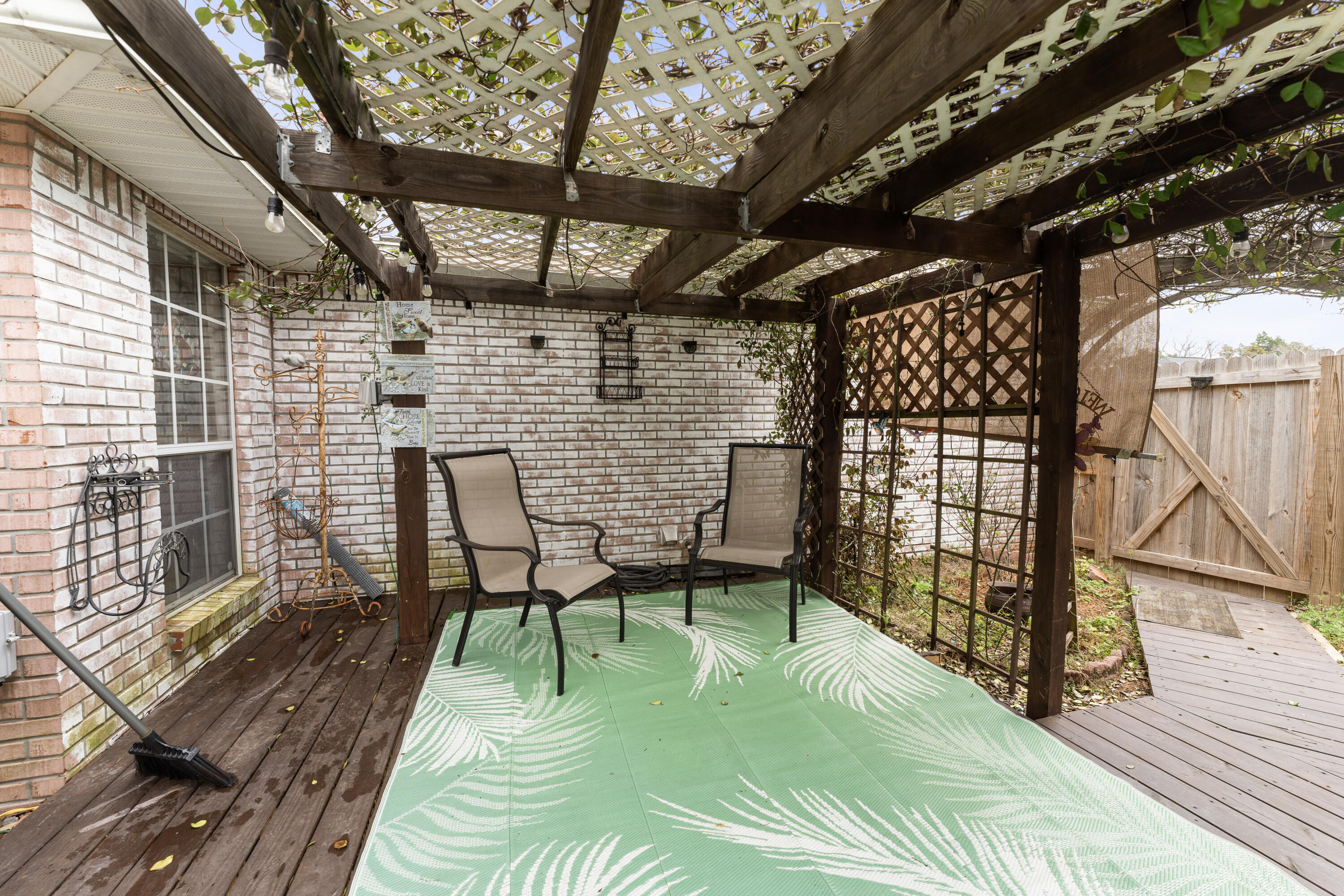 DOGWOOD ESTATES - Residential