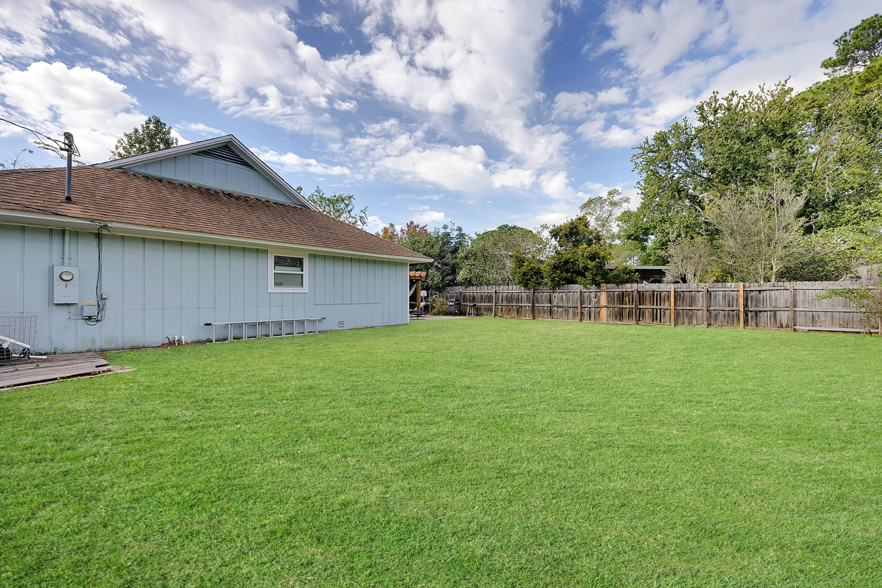 PINE MEADOWS 2ND ADDN - Residential