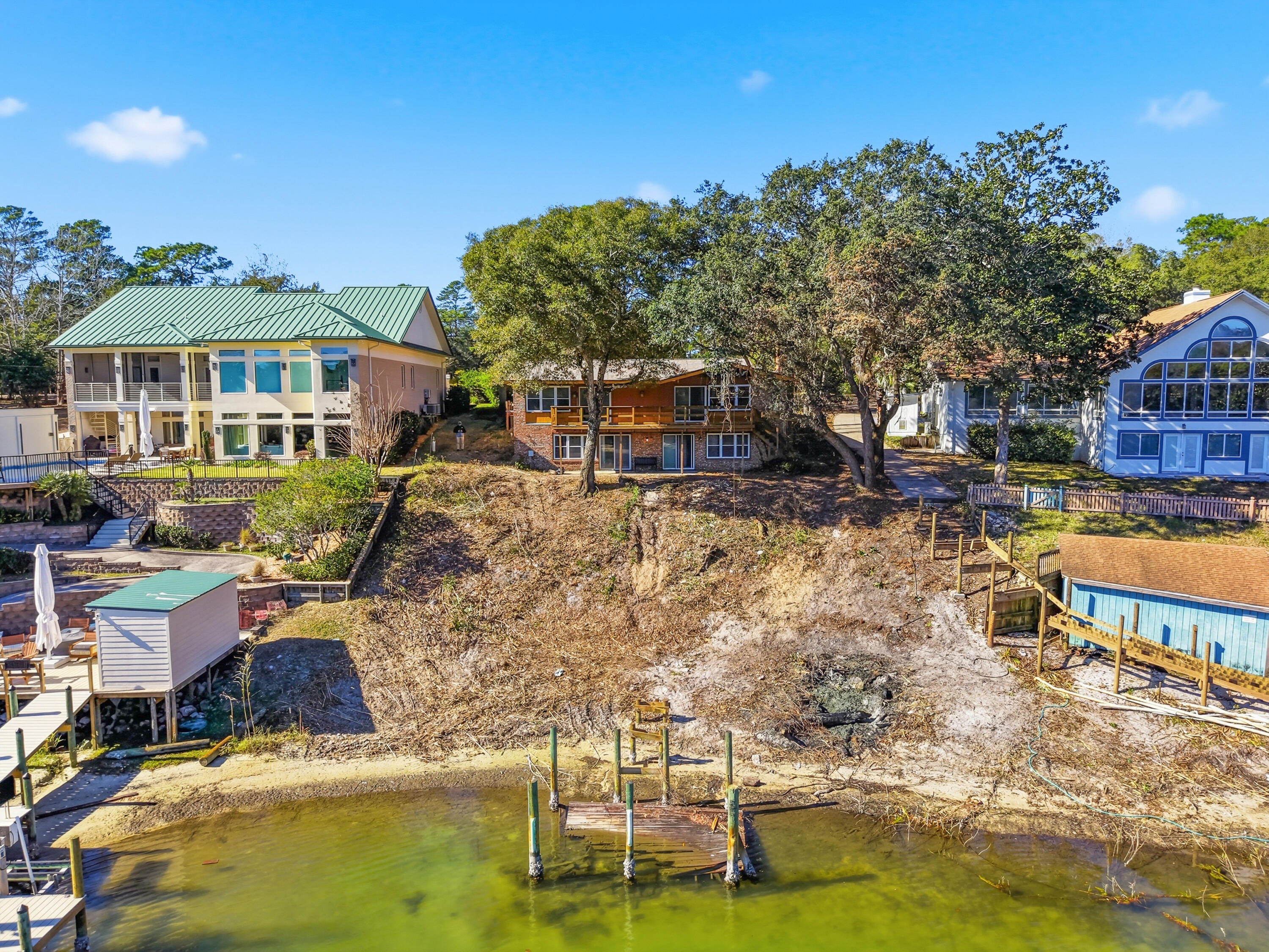 BAYOU POQUITO - Residential