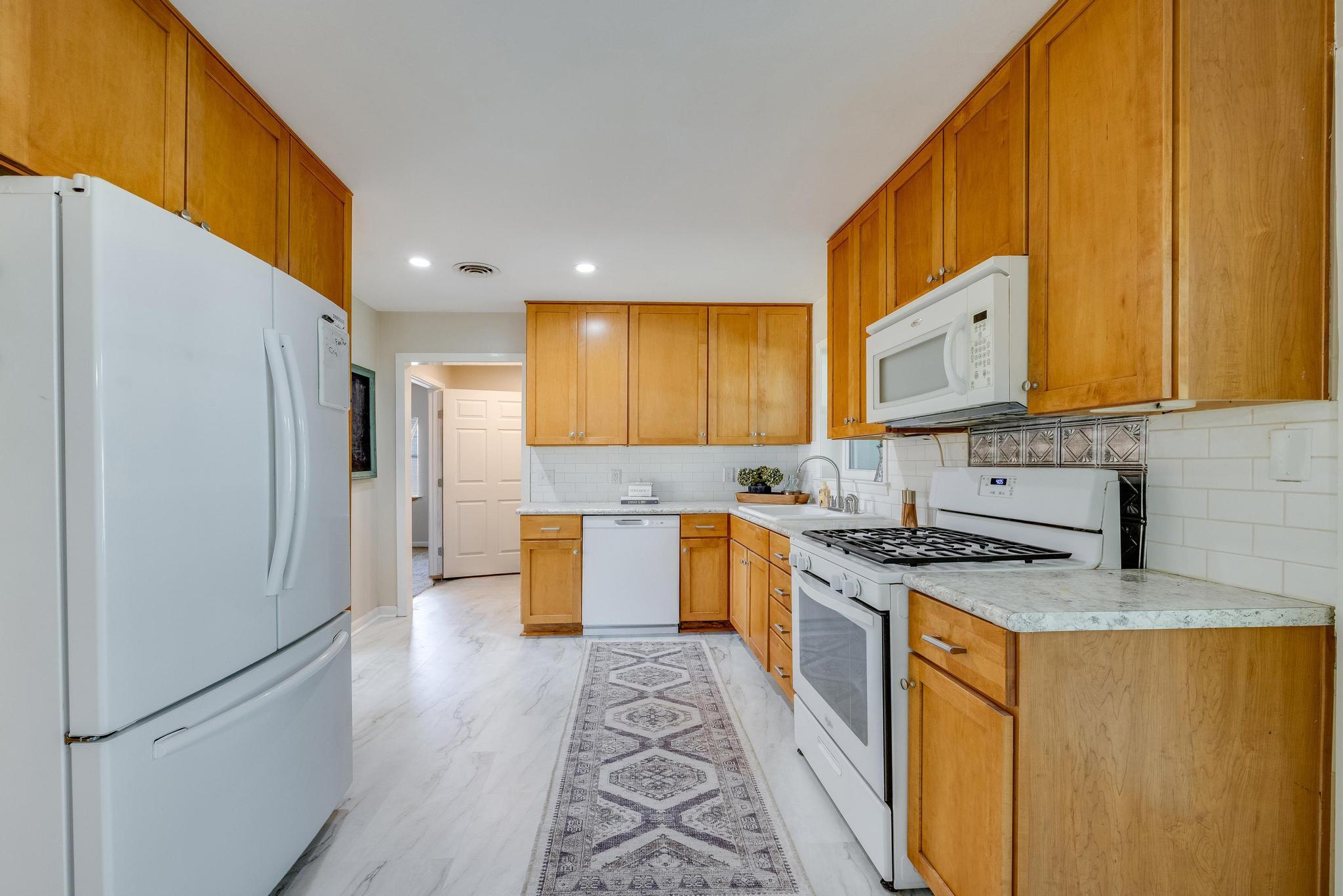 COLONY ESTATES - Residential