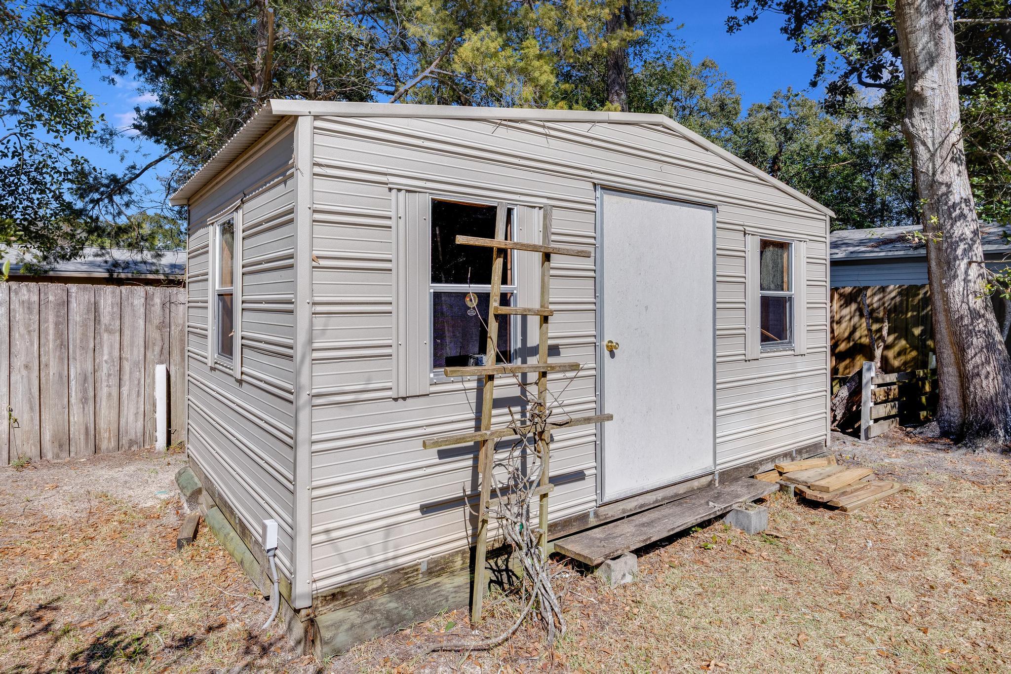 COLONY ESTATES - Residential