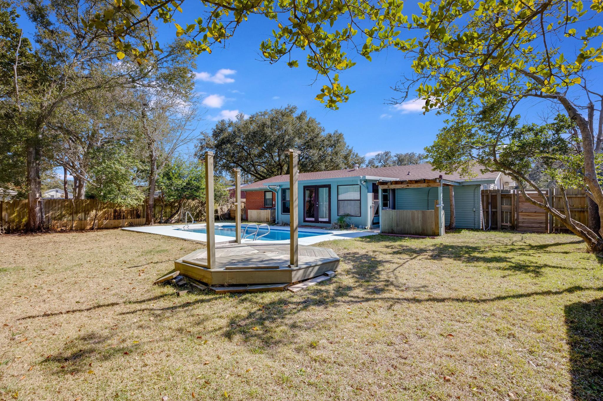 COLONY ESTATES - Residential