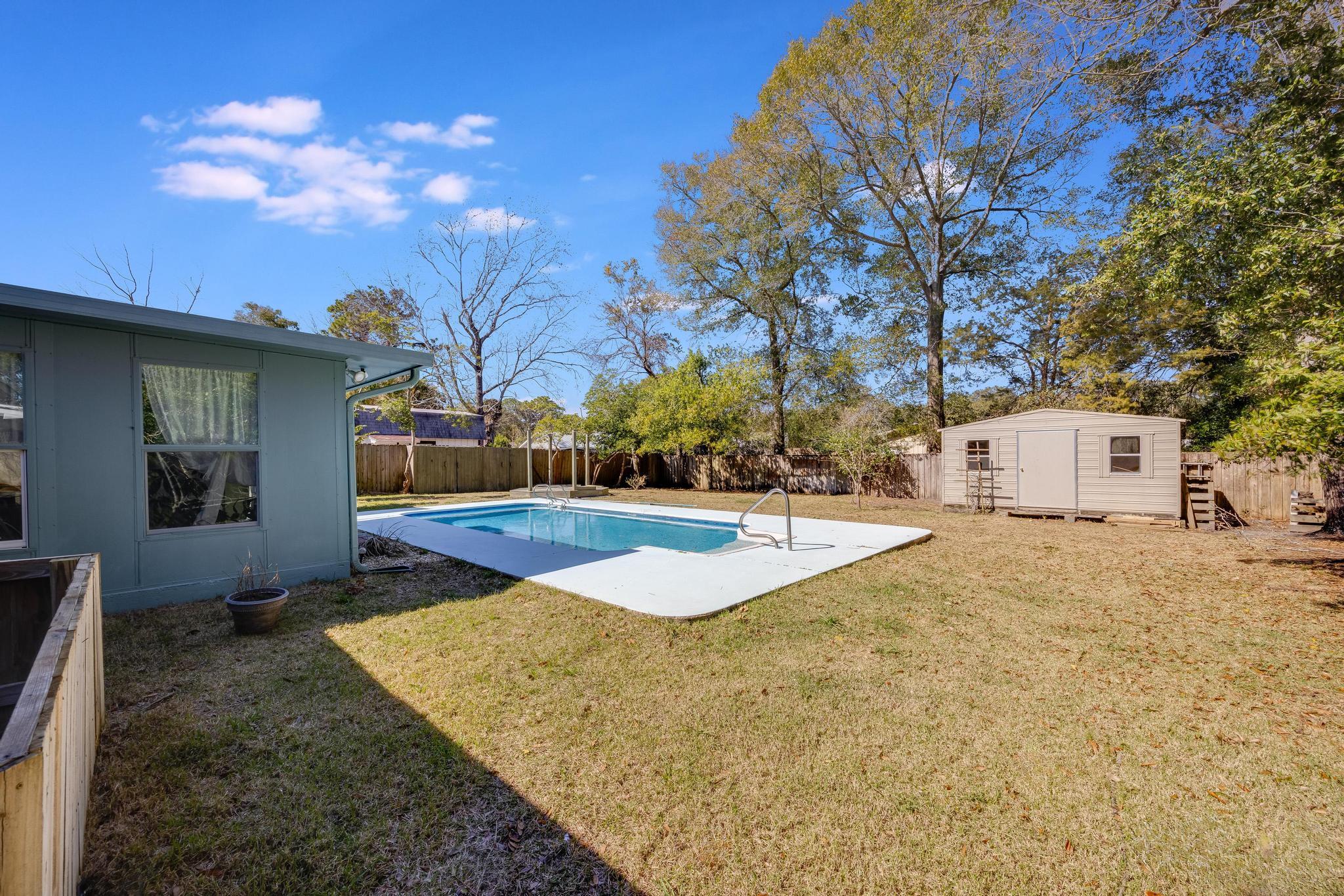 COLONY ESTATES - Residential