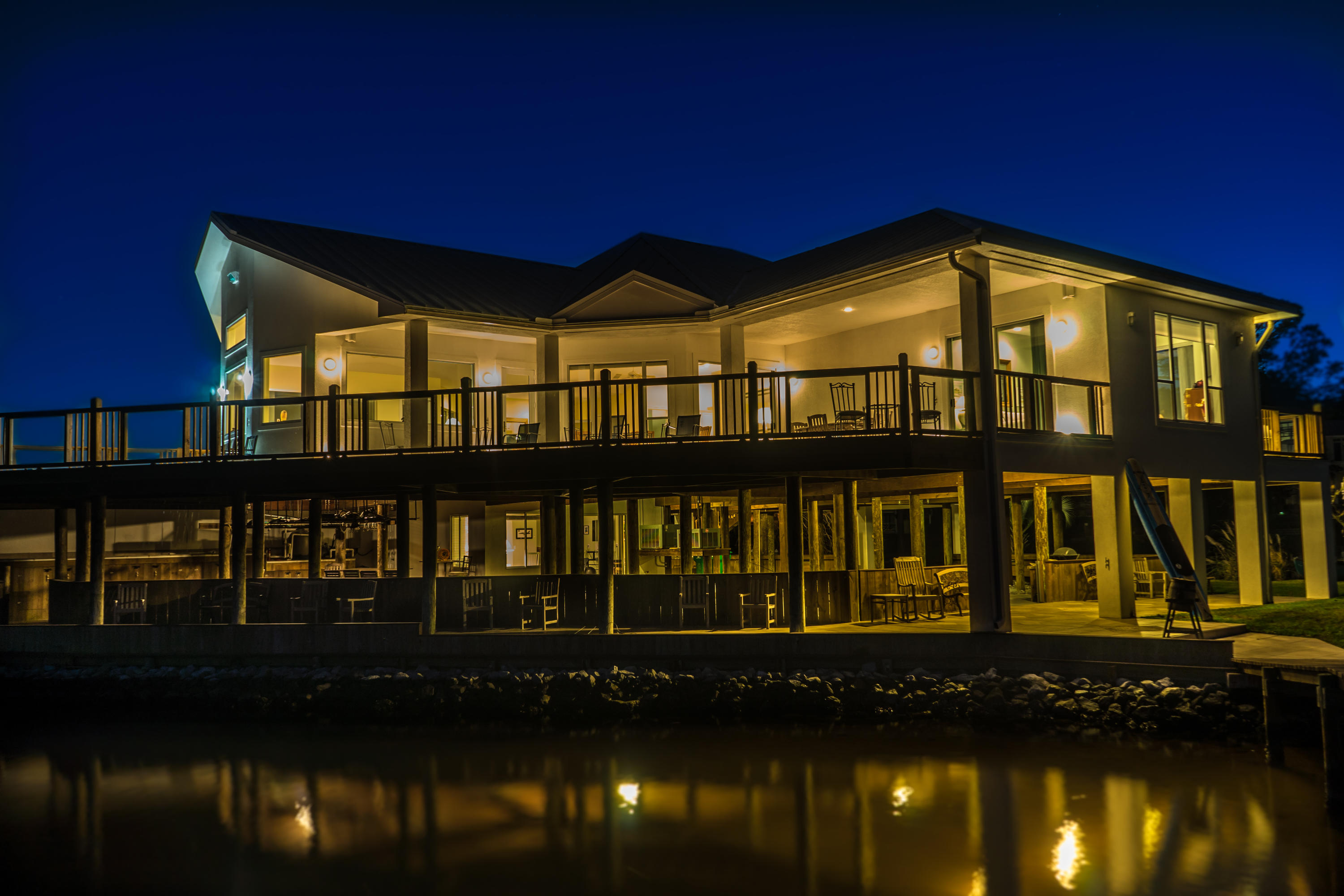 MOONEYS E A S/D - Residential