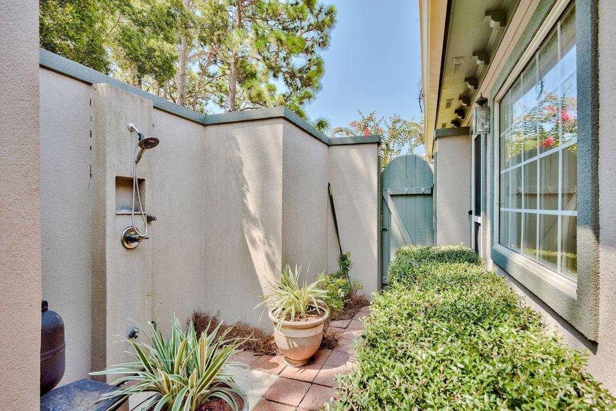 BAYTOWNE AVENUE - Residential