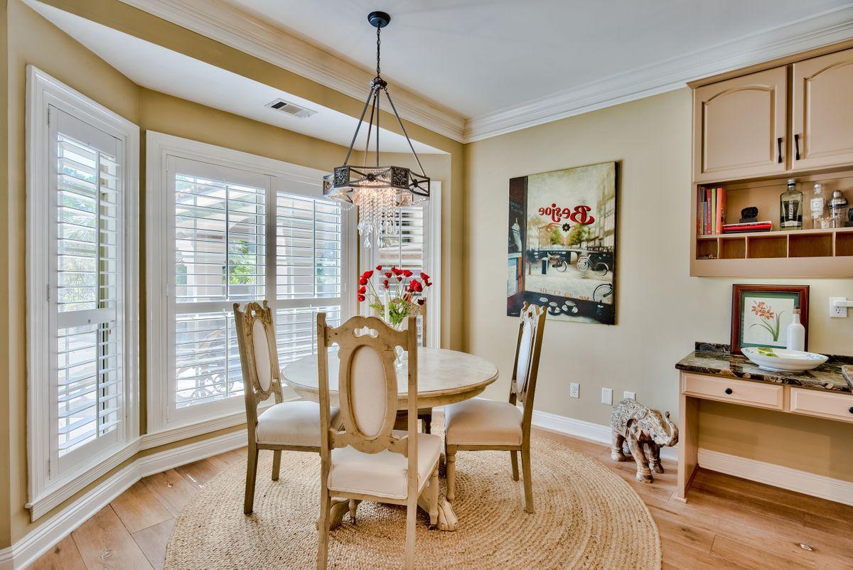 BAYTOWNE AVENUE - Residential