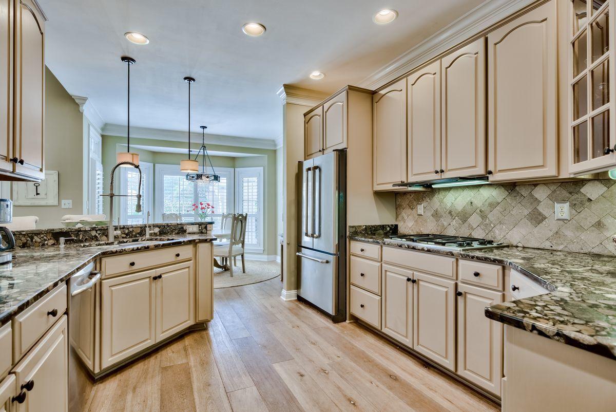 BAYTOWNE AVENUE - Residential