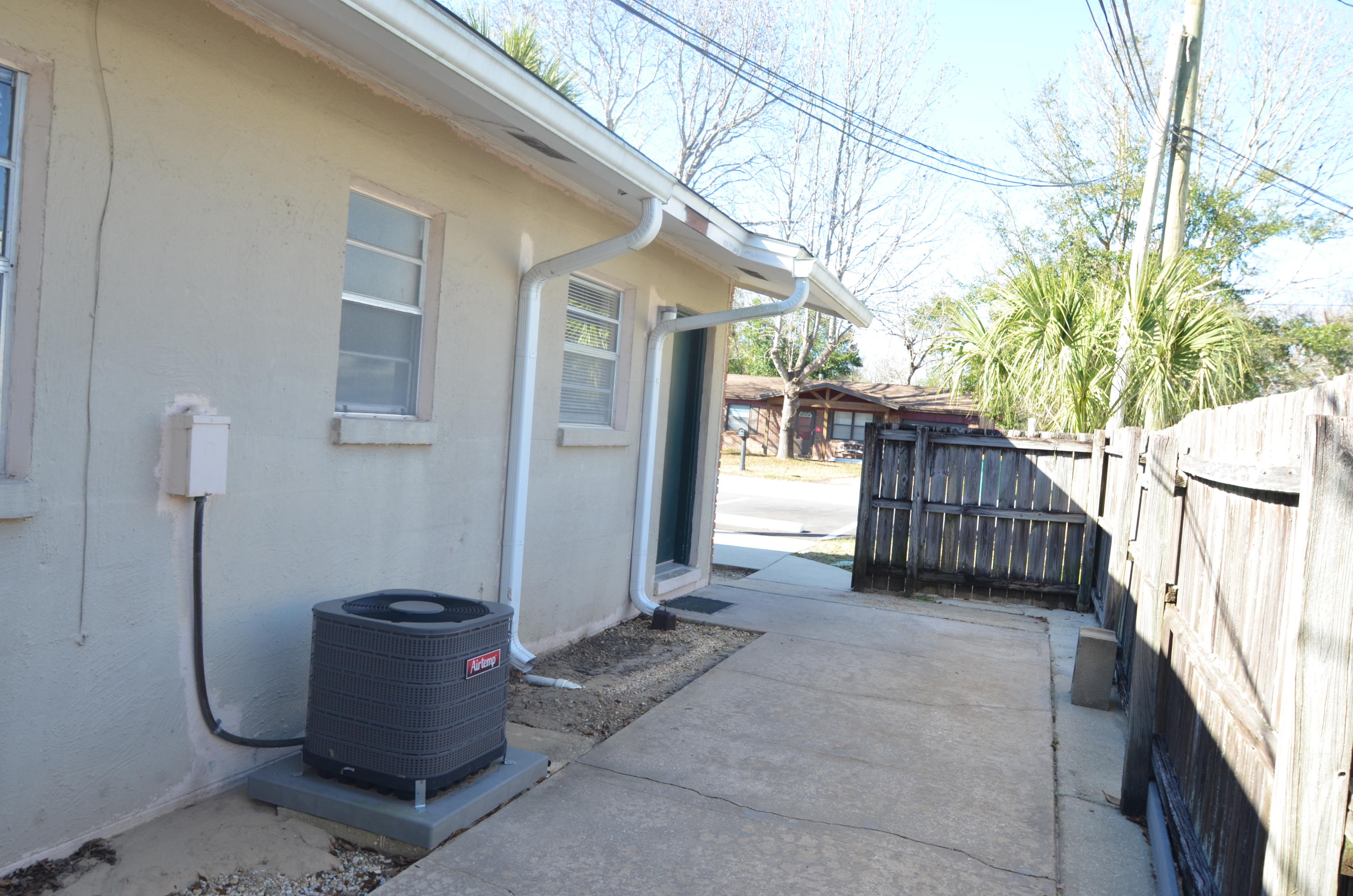 RACETRACK ROAD 1ST Sub - Residential Lease