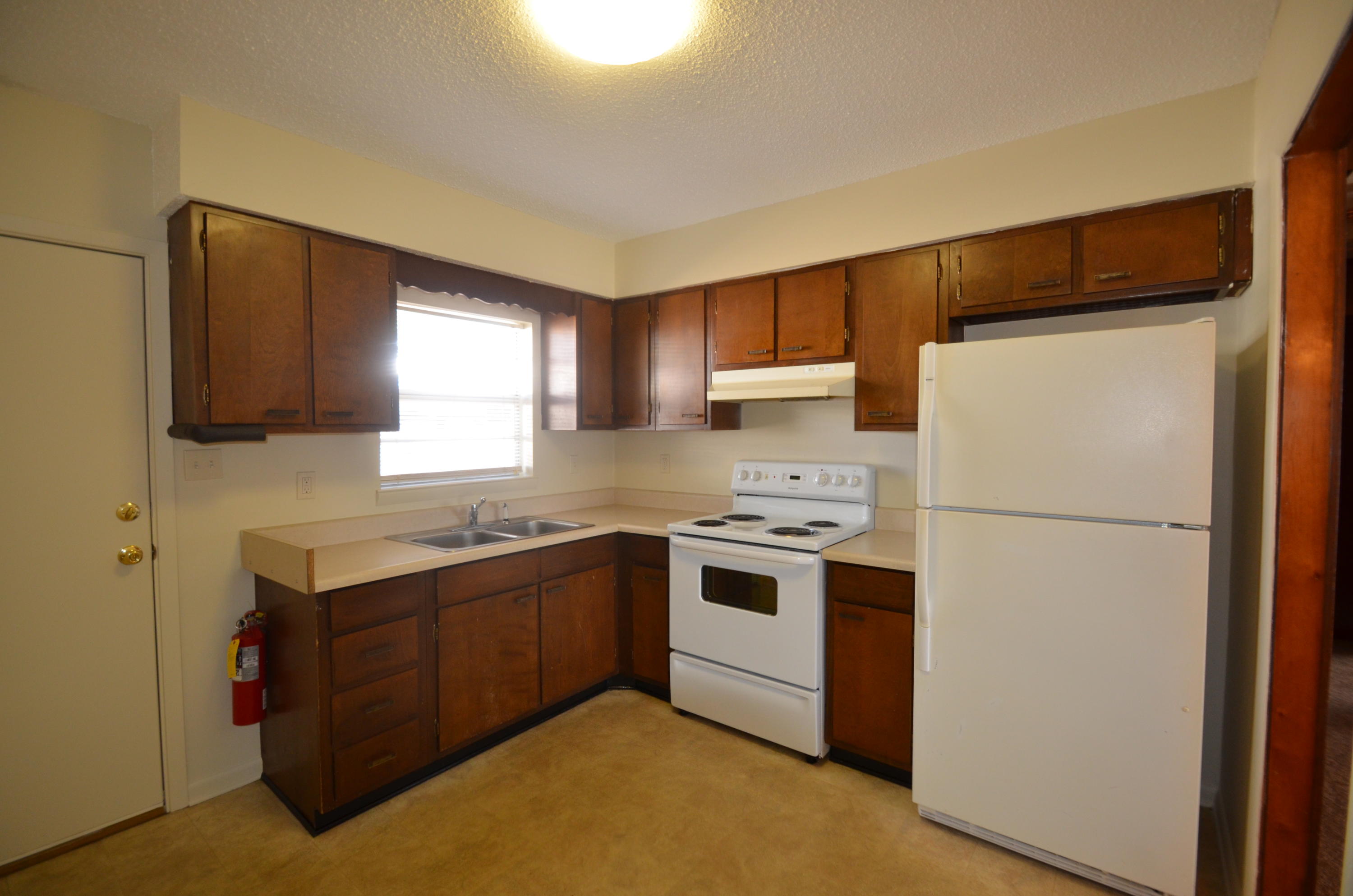 RACETRACK ROAD 1ST Sub - Residential Lease