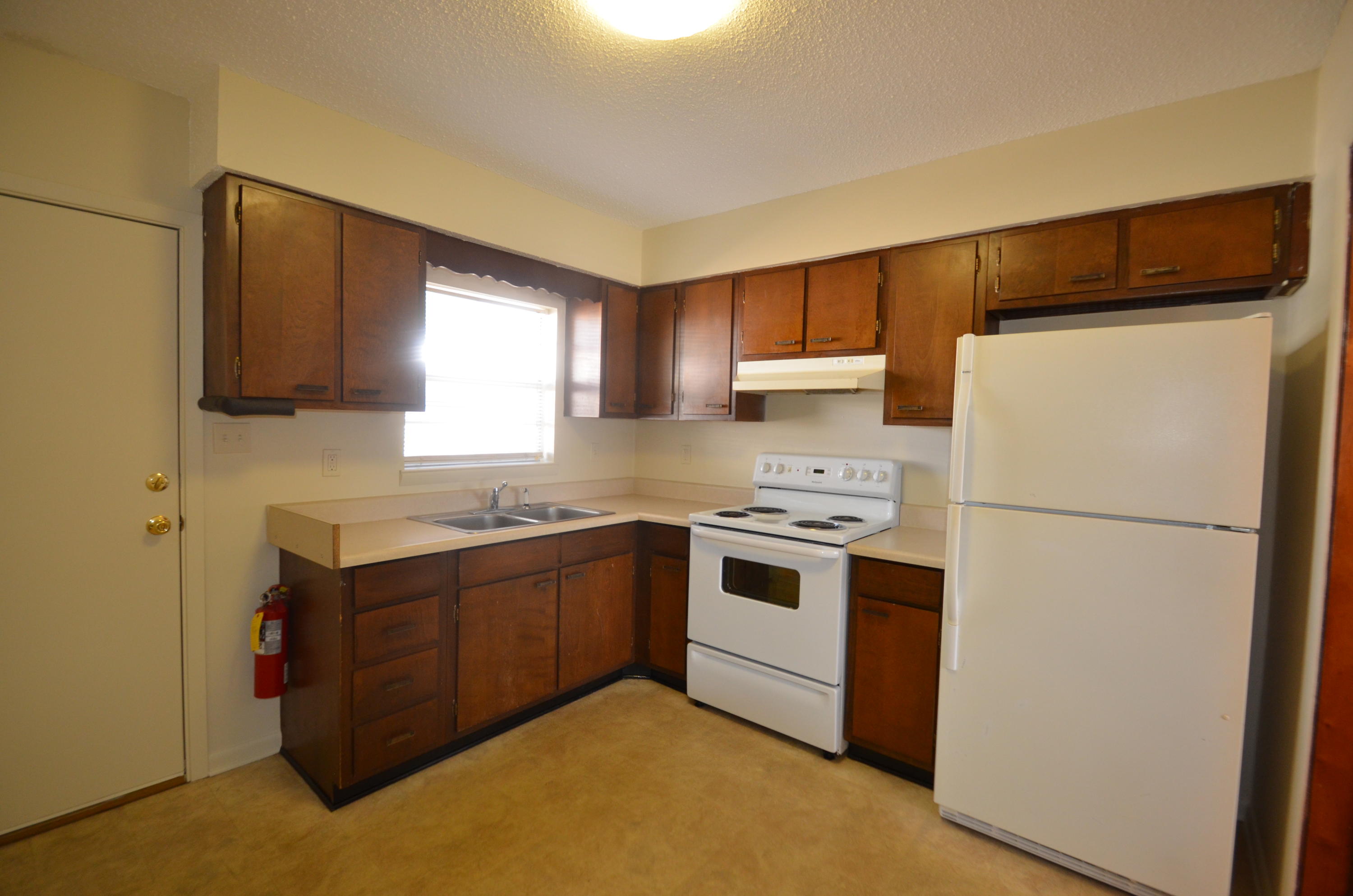 RACETRACK ROAD 1ST Sub - Residential Lease