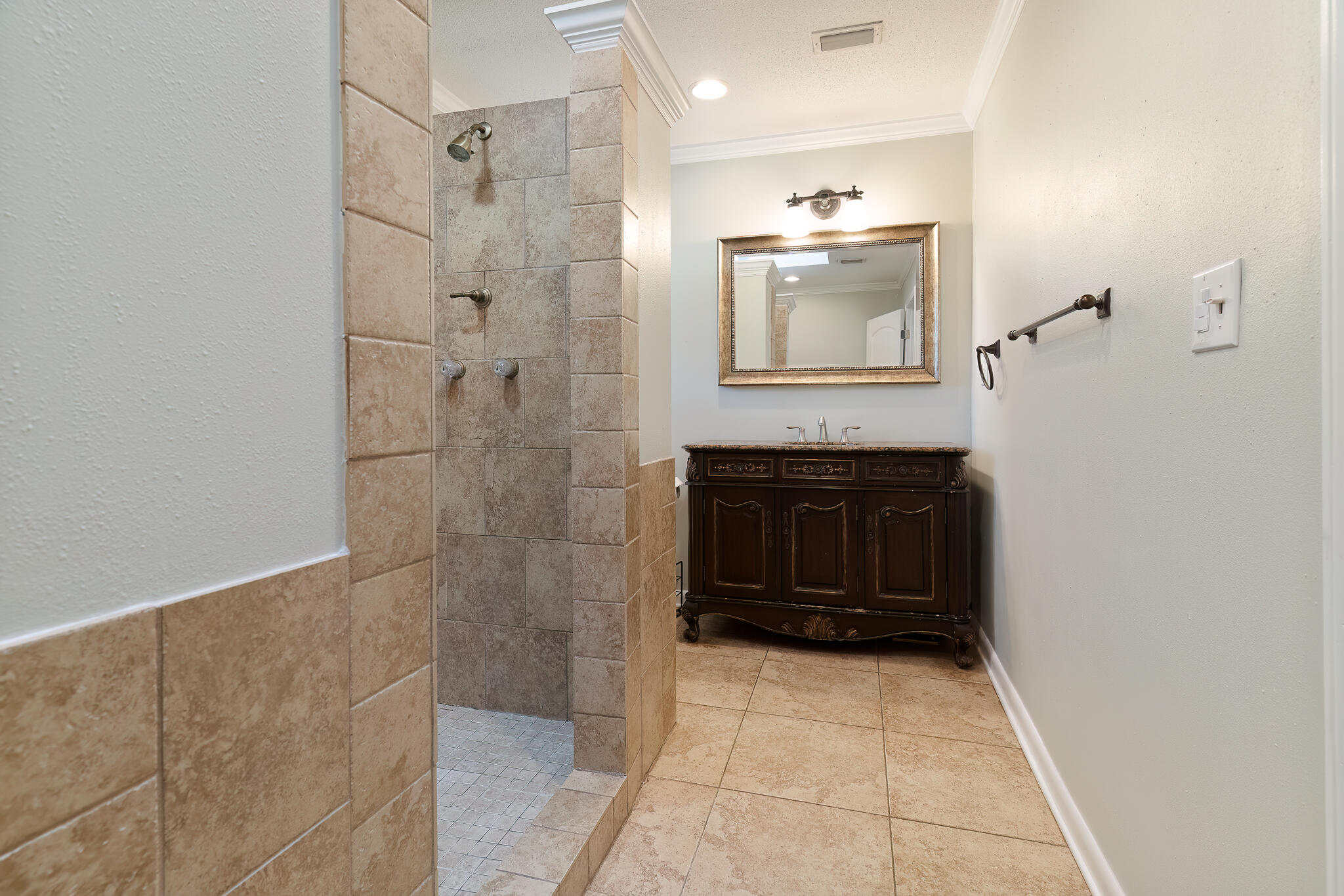 KENWOOD S/D 1ST ADDN - Residential