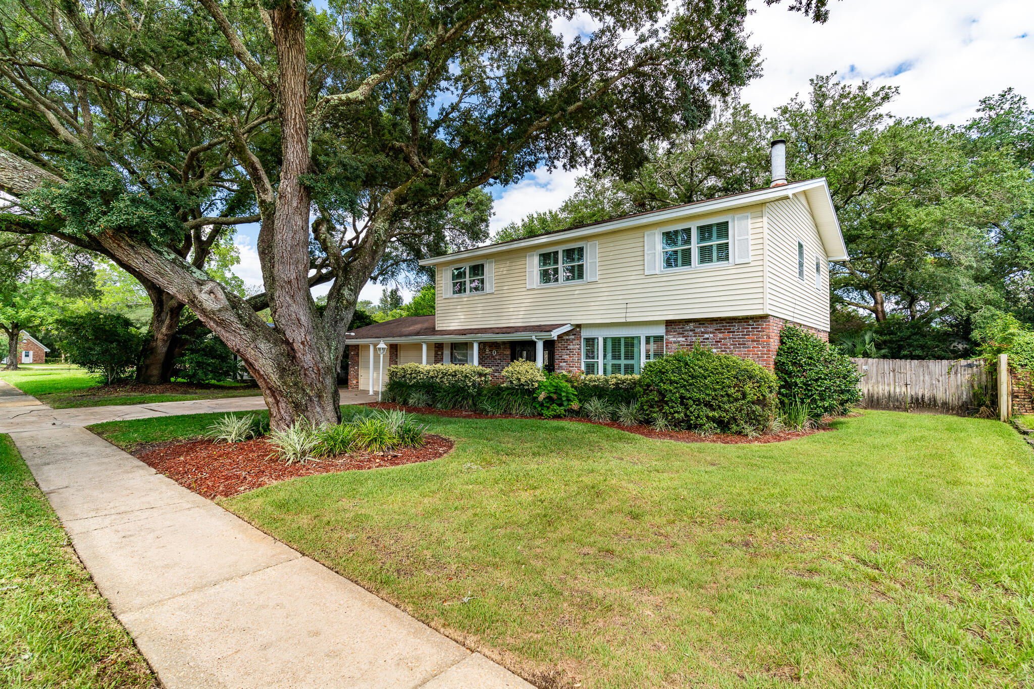 KENWOOD S/D 1ST ADDN - Residential