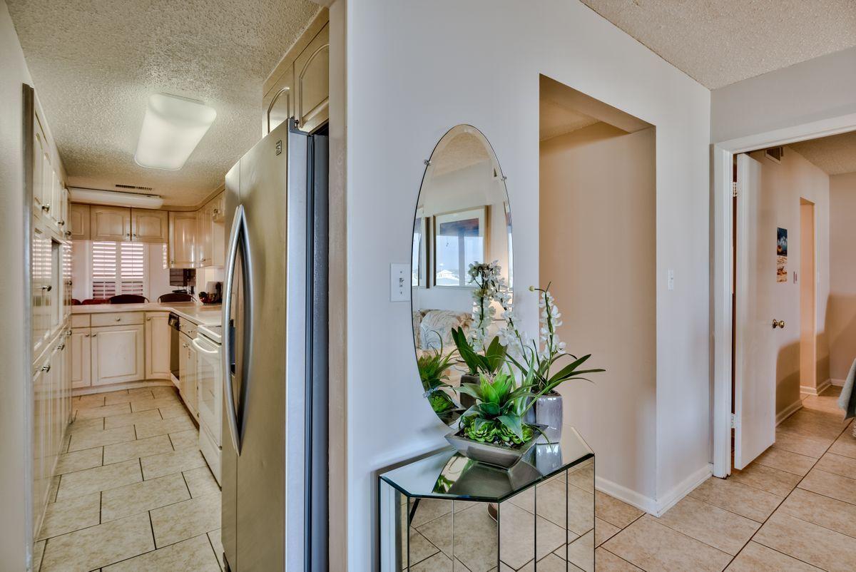 Jetty East Condominium - Residential