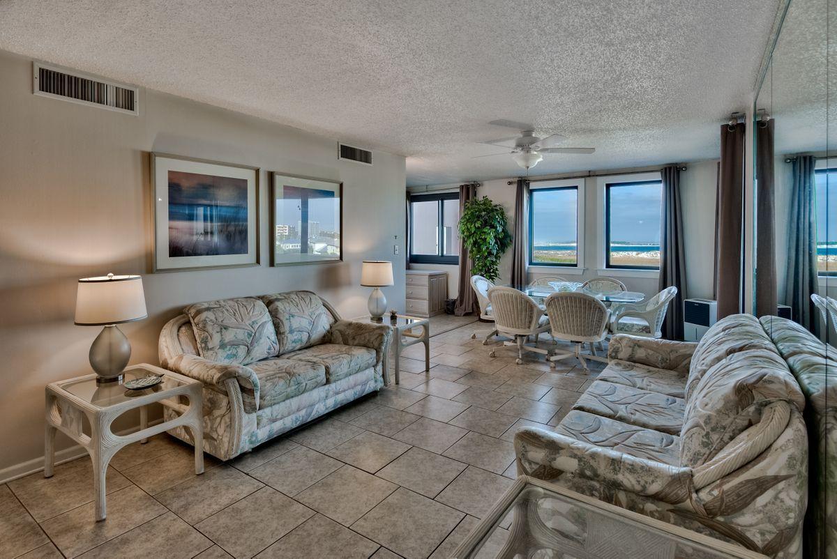 Jetty East Condominium - Residential