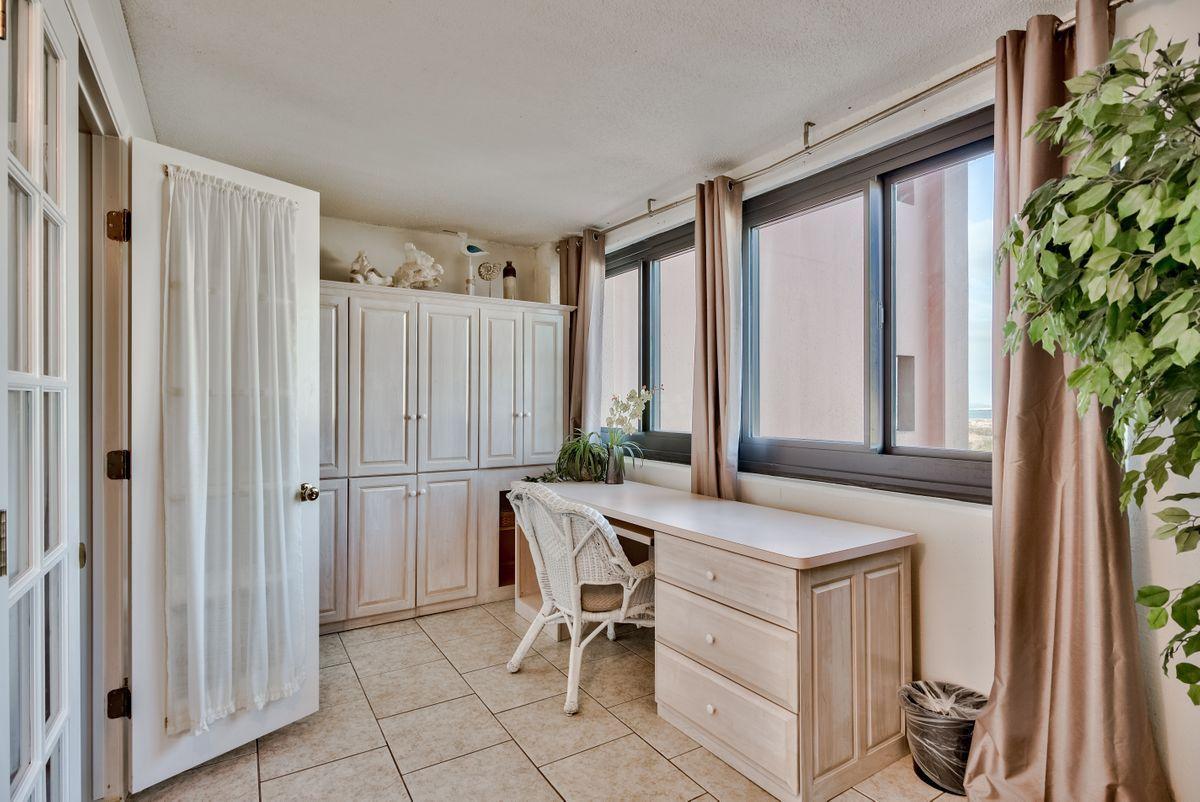 Jetty East Condominium - Residential