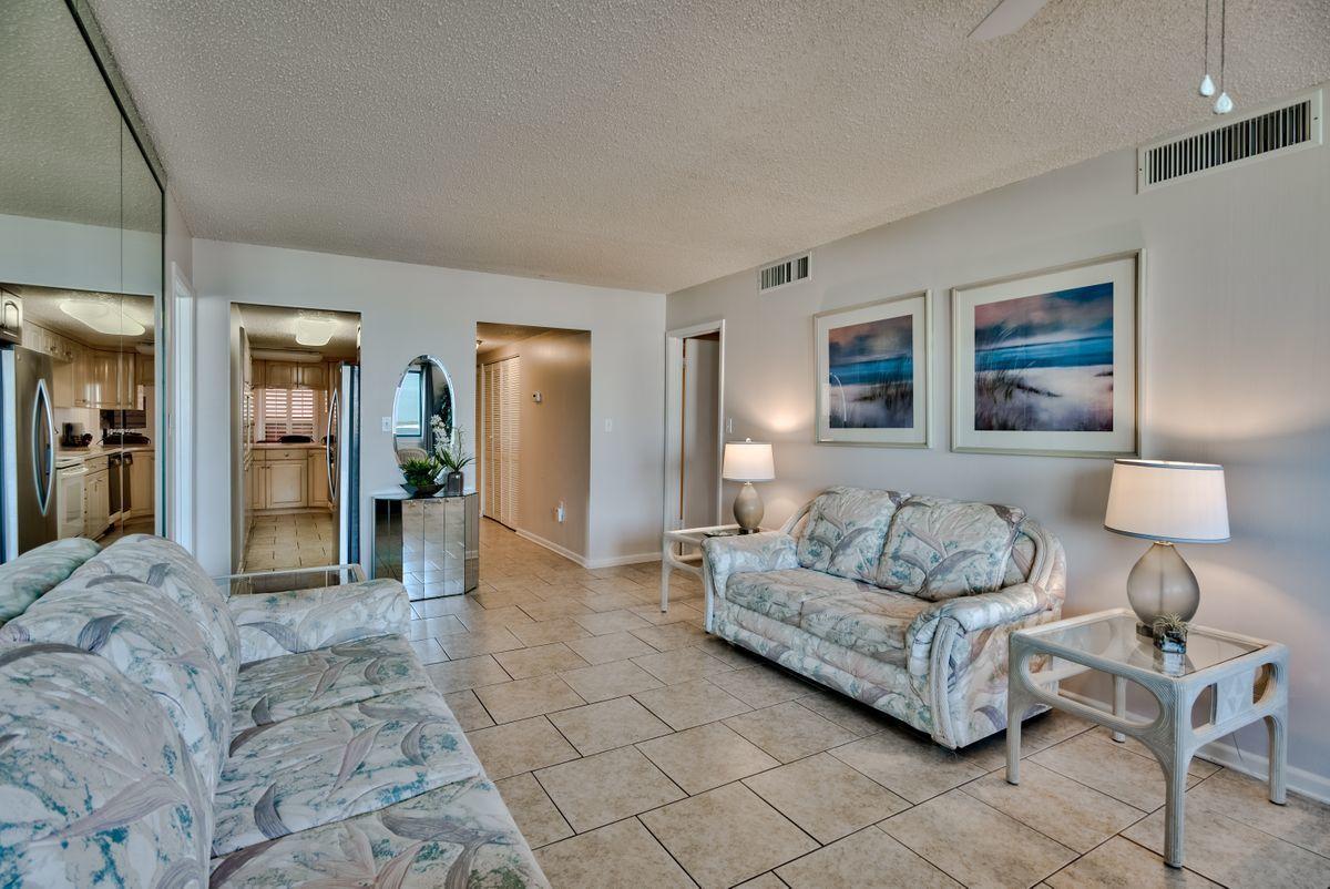 Jetty East Condominium - Residential