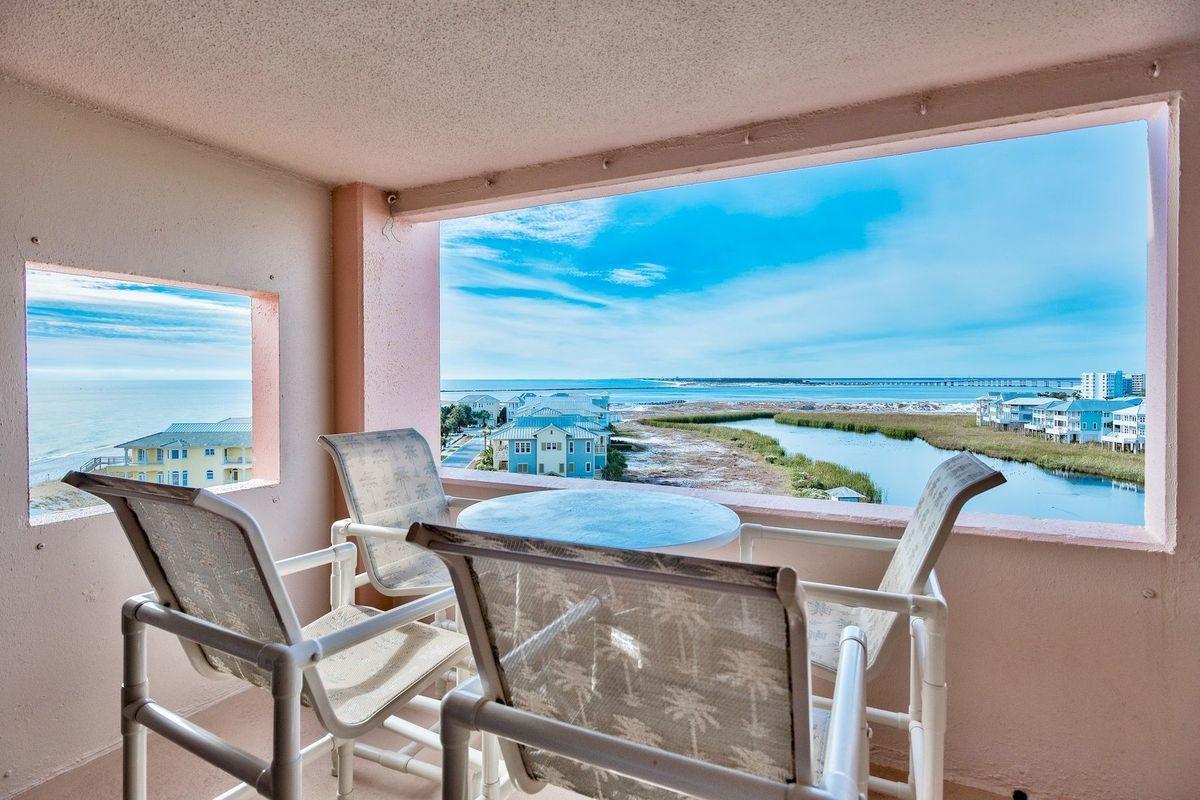 Jetty East Condominium - Residential