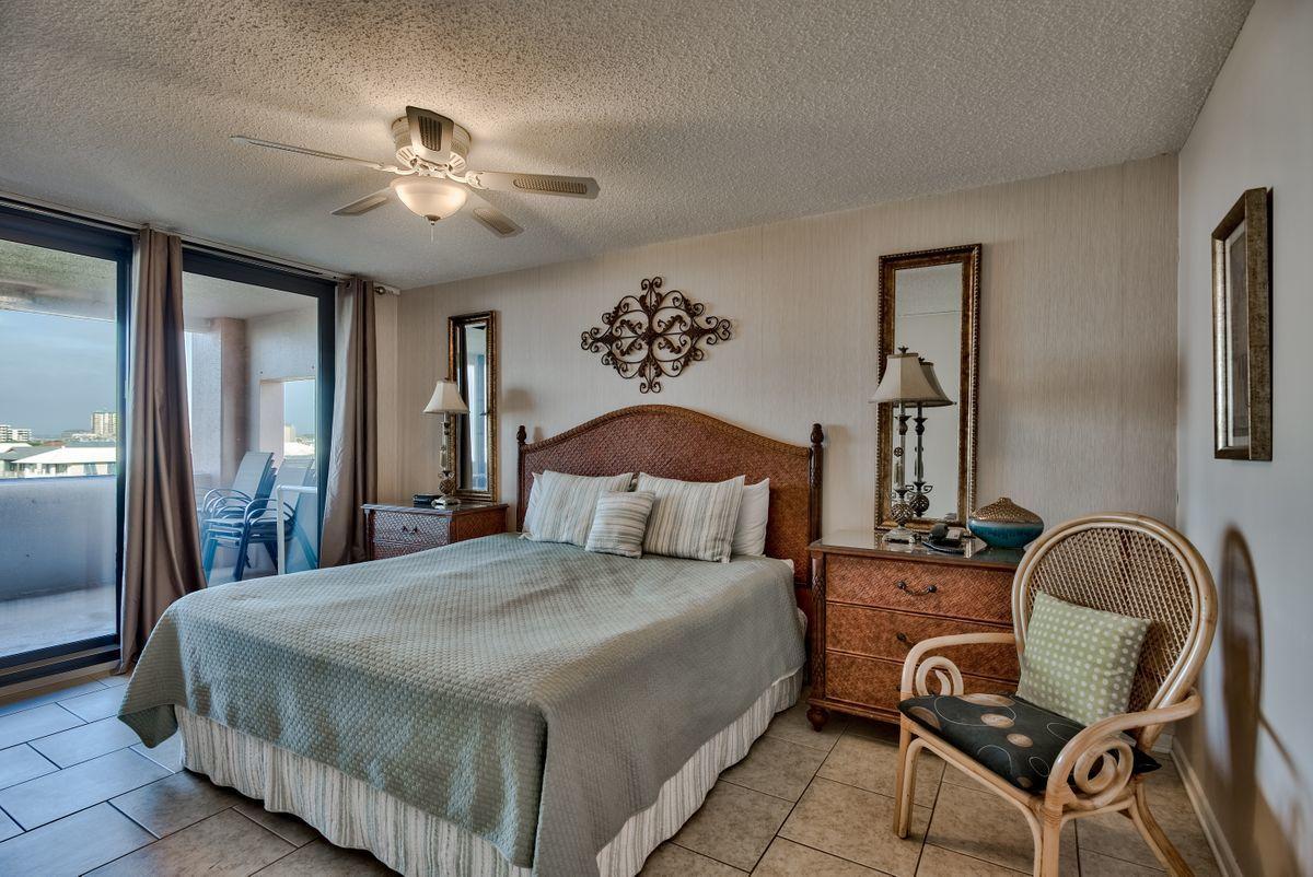 Jetty East Condominium - Residential