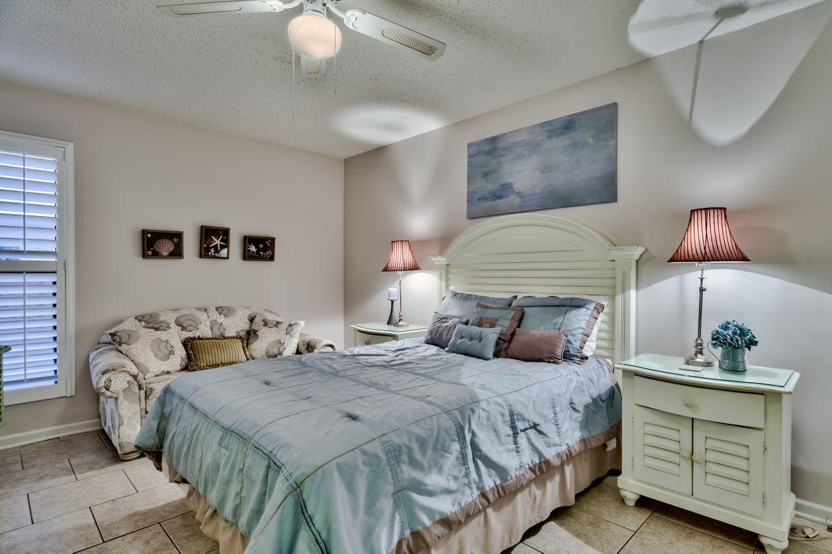 Jetty East Condominium - Residential