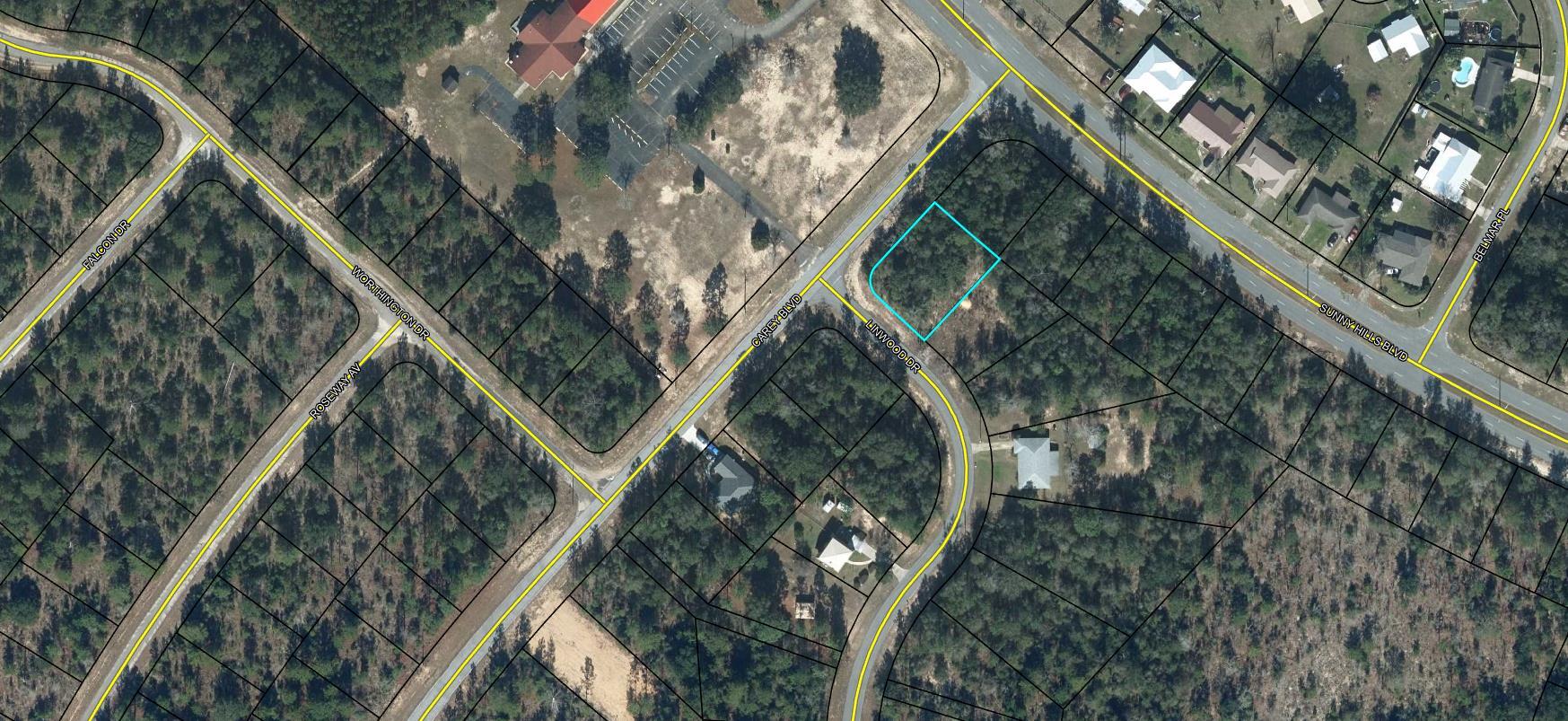 Nice .287 acre lot. Sunny Hills is an established subdivision with over 20K lots and is currently being developed with several national builders. Subdivision offers an 18 hole golf course with Clubhouse, numerous lakes with white sandy beaches for recreational activities such as swimming, boating, and fishing, churches, best of all with NO HOA fees! Need city life? Panama City Beach. Northwest Florida Beaches International Airport, and Pier Park shopping are approximately a 45 minutes drive. Approx. 20 miles from local shopping, medical, and other local amenities in Chipley.