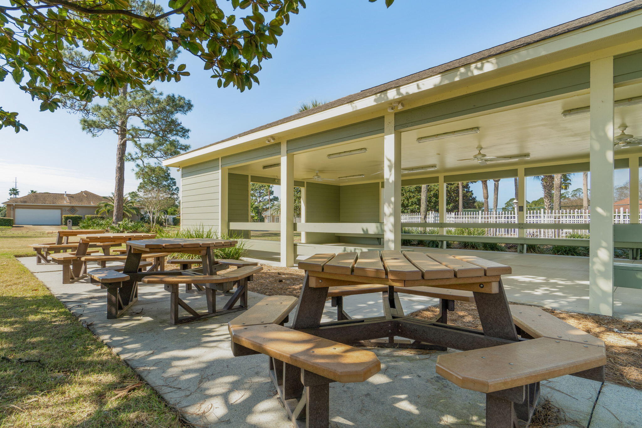 BAYSIDE - Residential