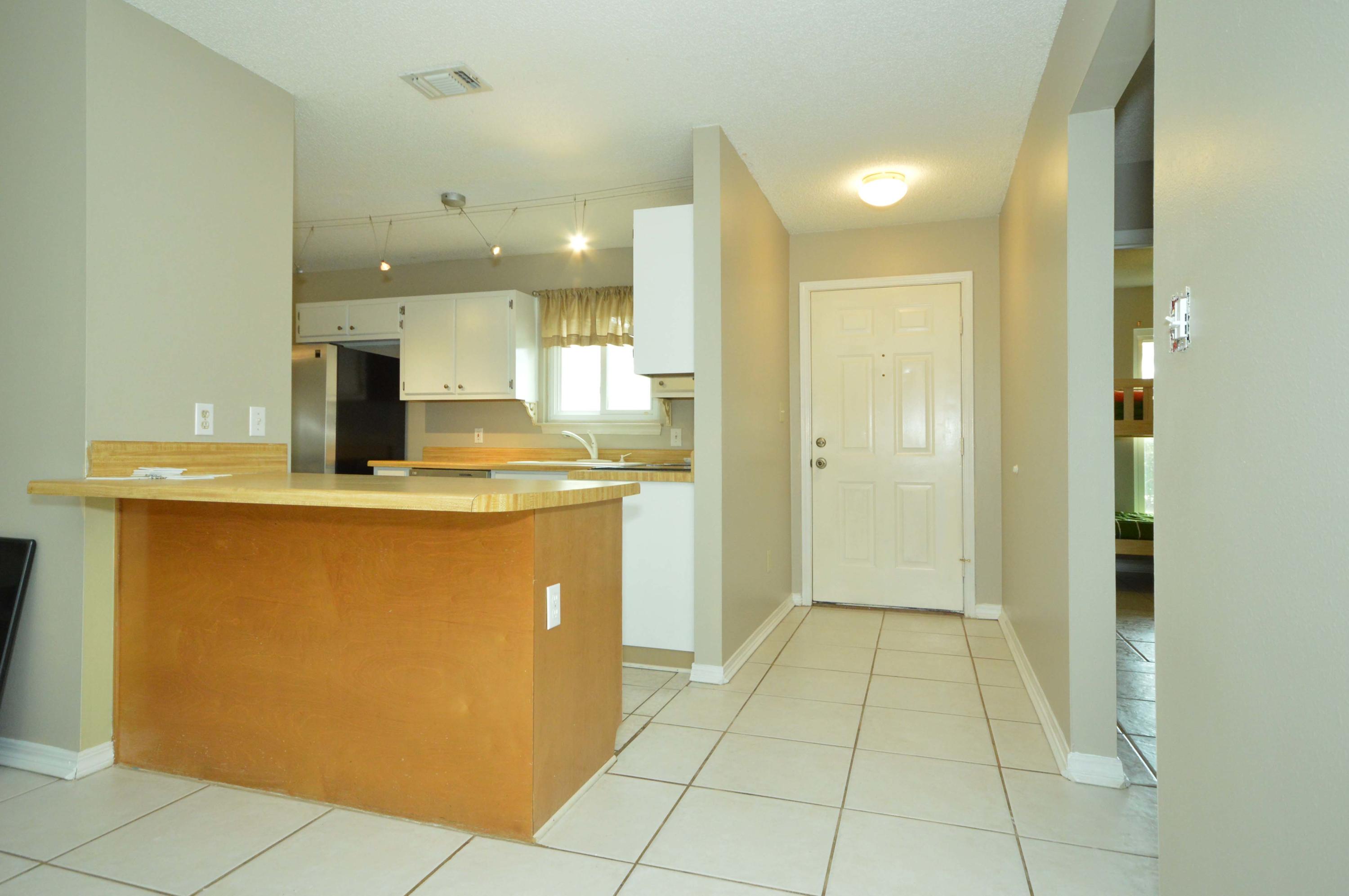 HOLLEY BY THE SEA - Residential