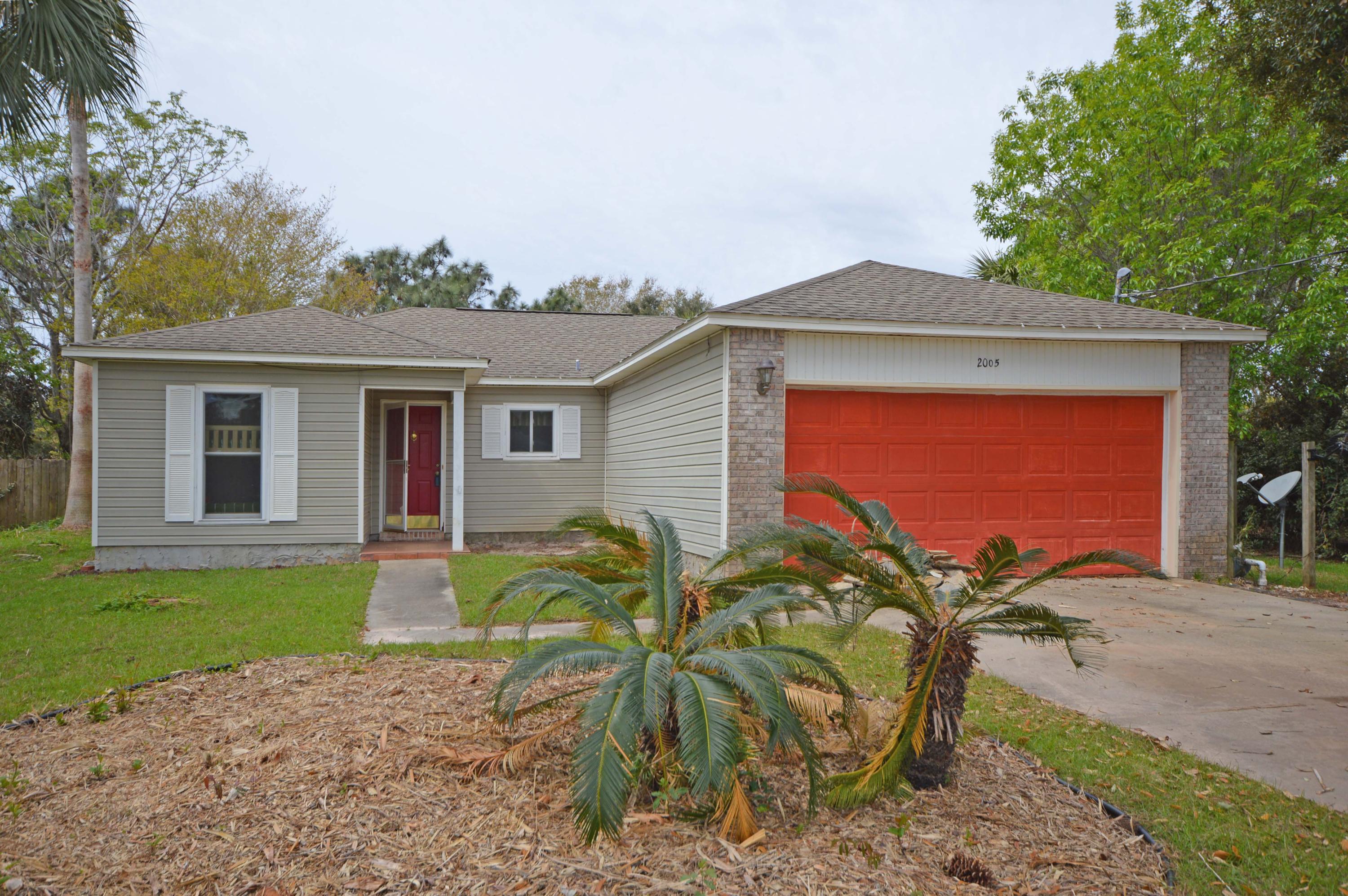 HOLLEY BY THE SEA - Residential