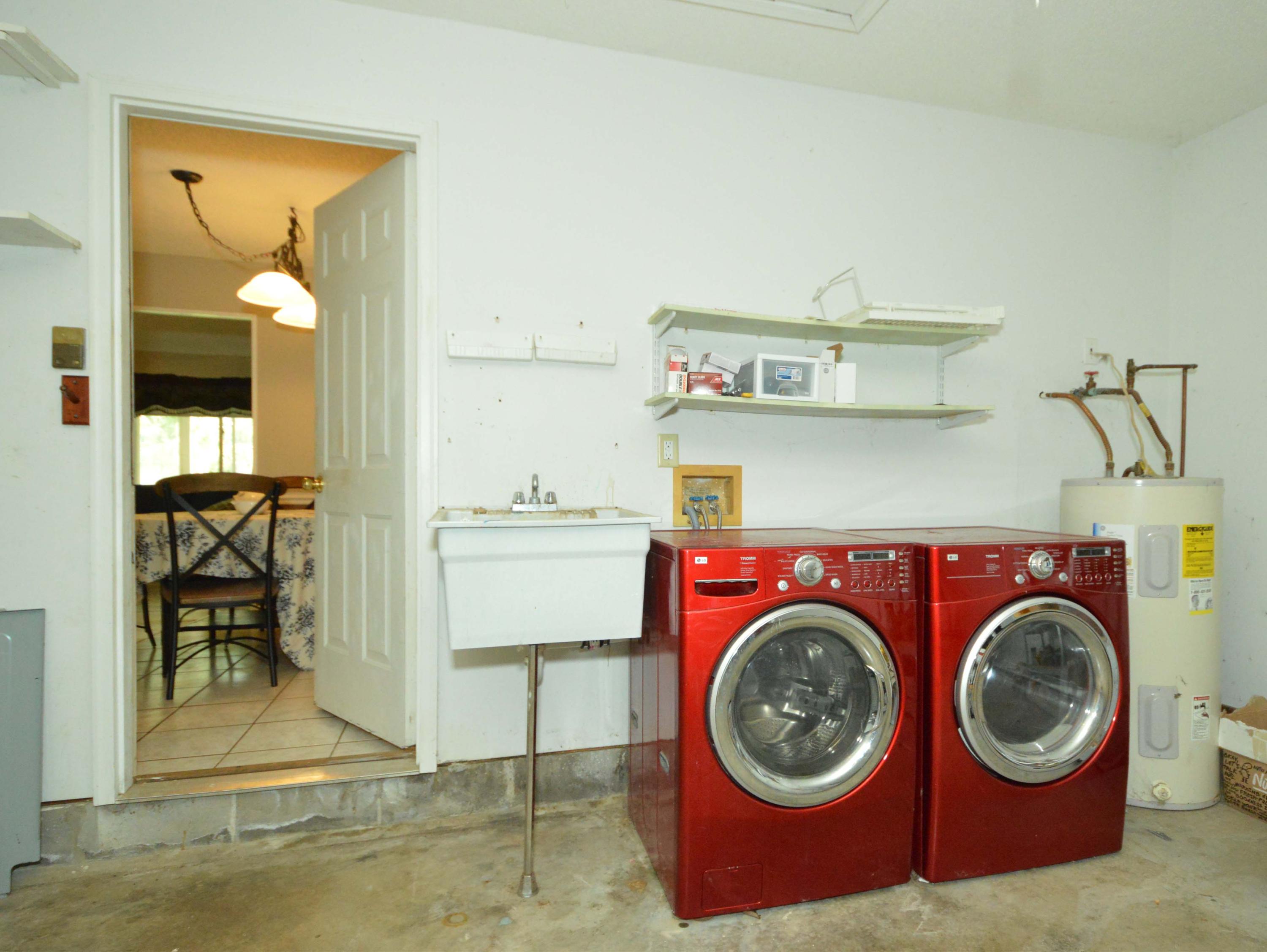 HOLLEY BY THE SEA - Residential