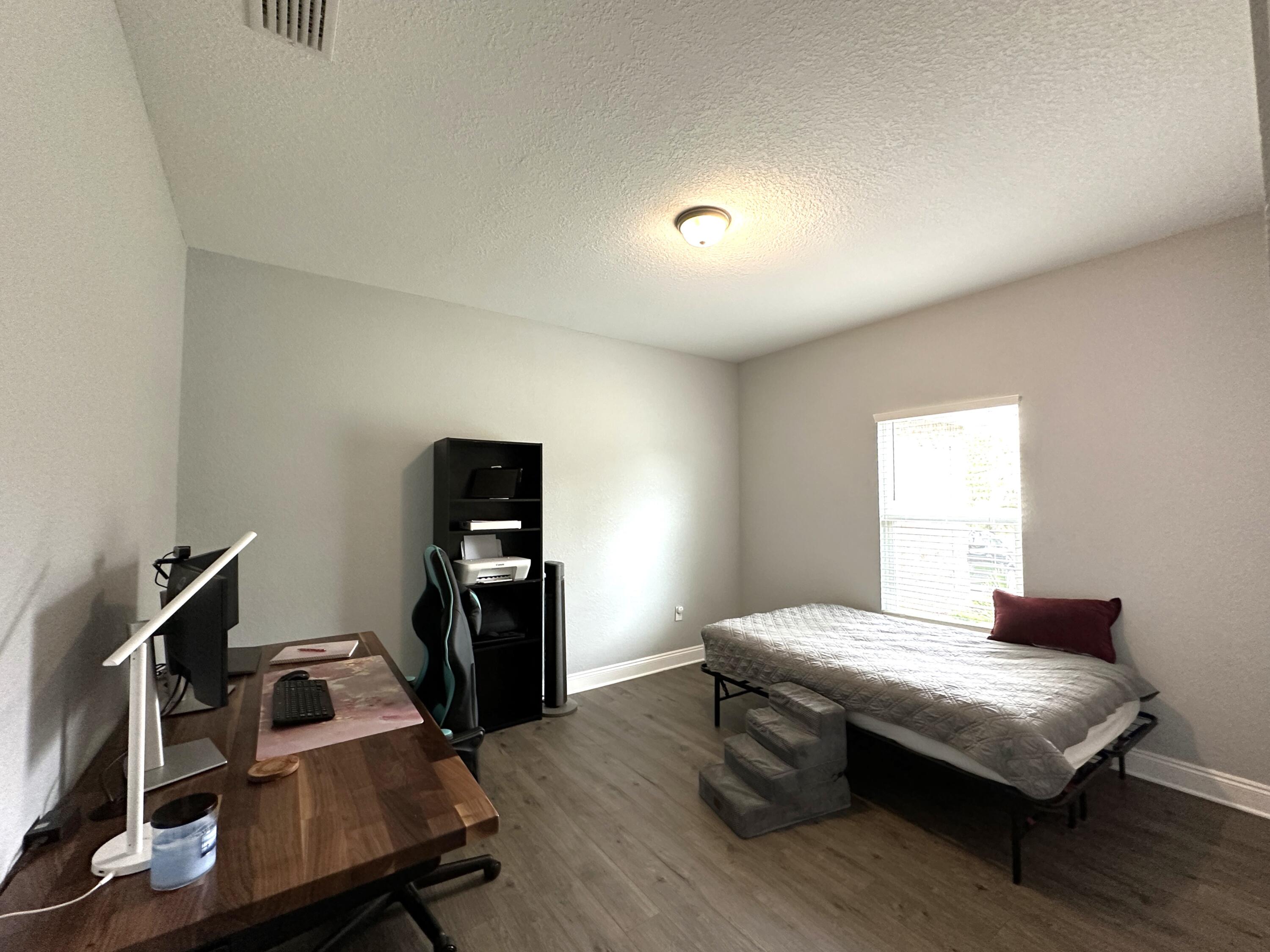 NORTHLAKES S/D PH 1 - Residential Lease