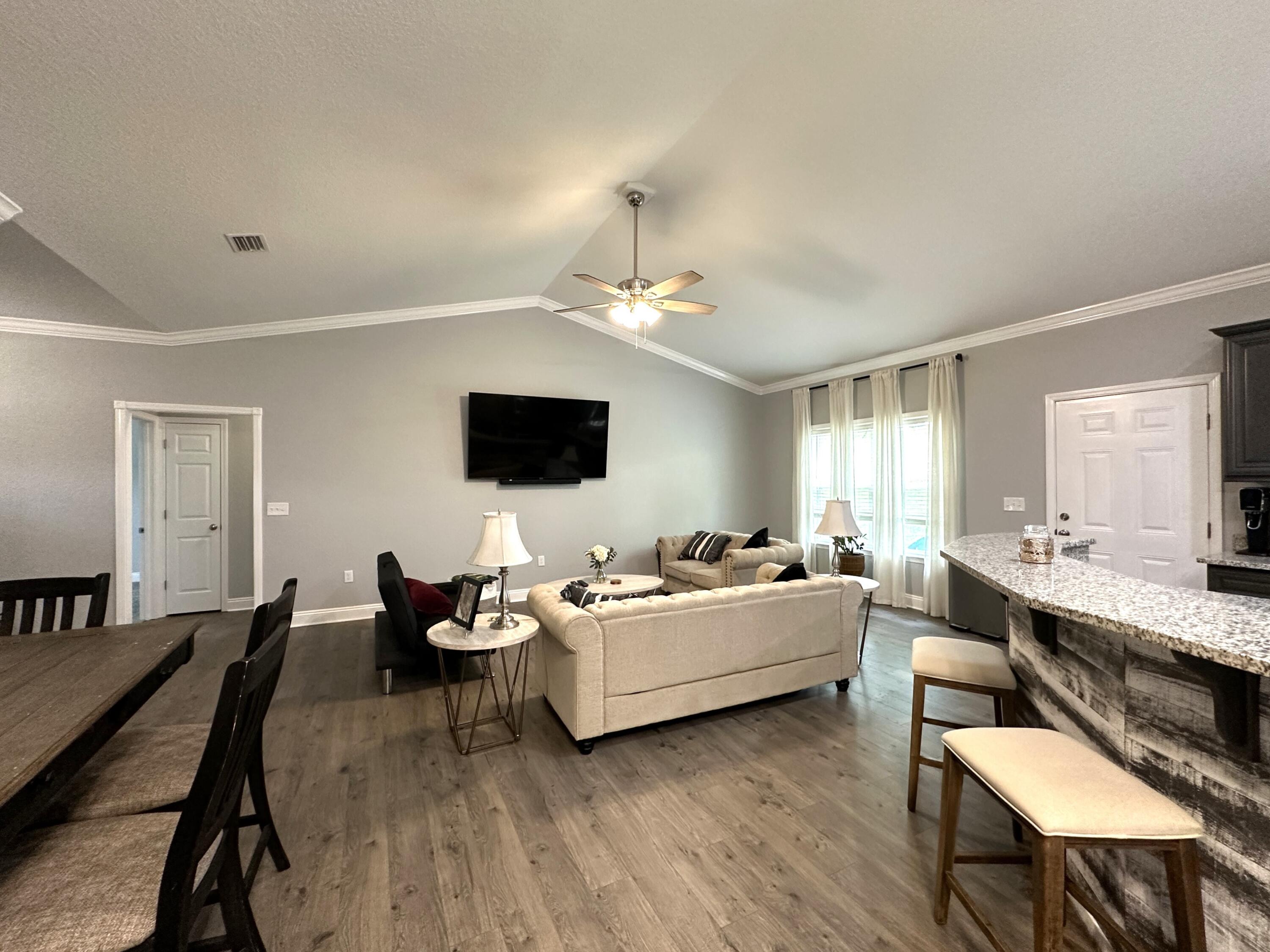 NORTHLAKES S/D PH 1 - Residential Lease