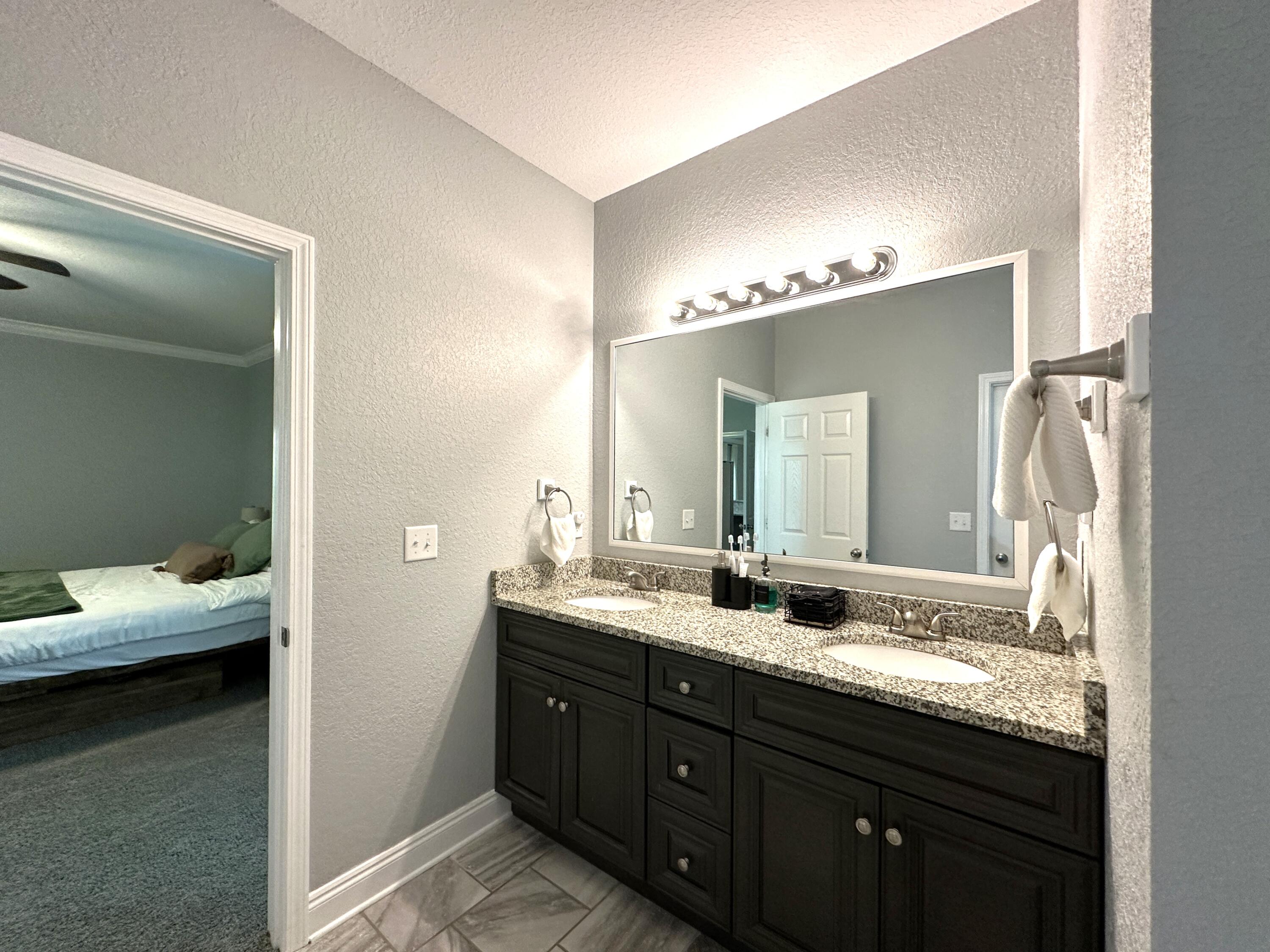 NORTHLAKES S/D PH 1 - Residential Lease